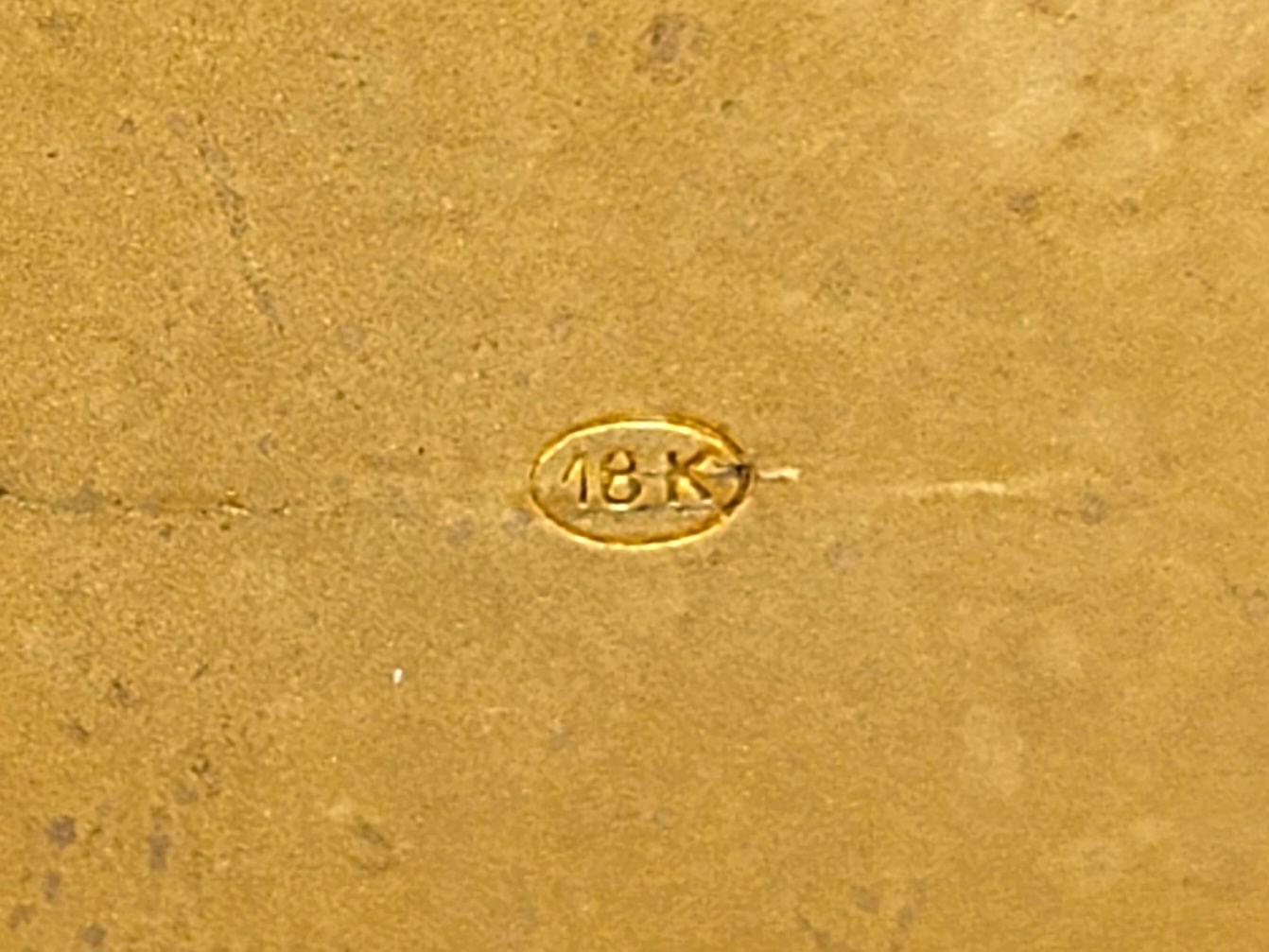 Frühe 1900er Jahre Vintage graviert verziert Scharnier Schnupftabakdose in 18 Karat Gelbgold im Angebot 3