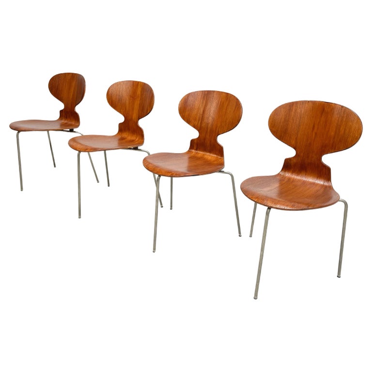 Early 1950's Arne Jacobsen Ant Chairs for Fritz Hansen For Sale