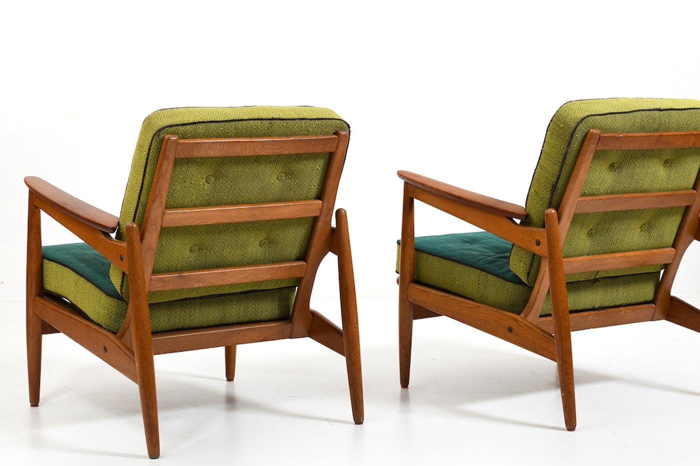 Early 1950s Danish Pair of Easychairs in Oak and Teak For Sale 5