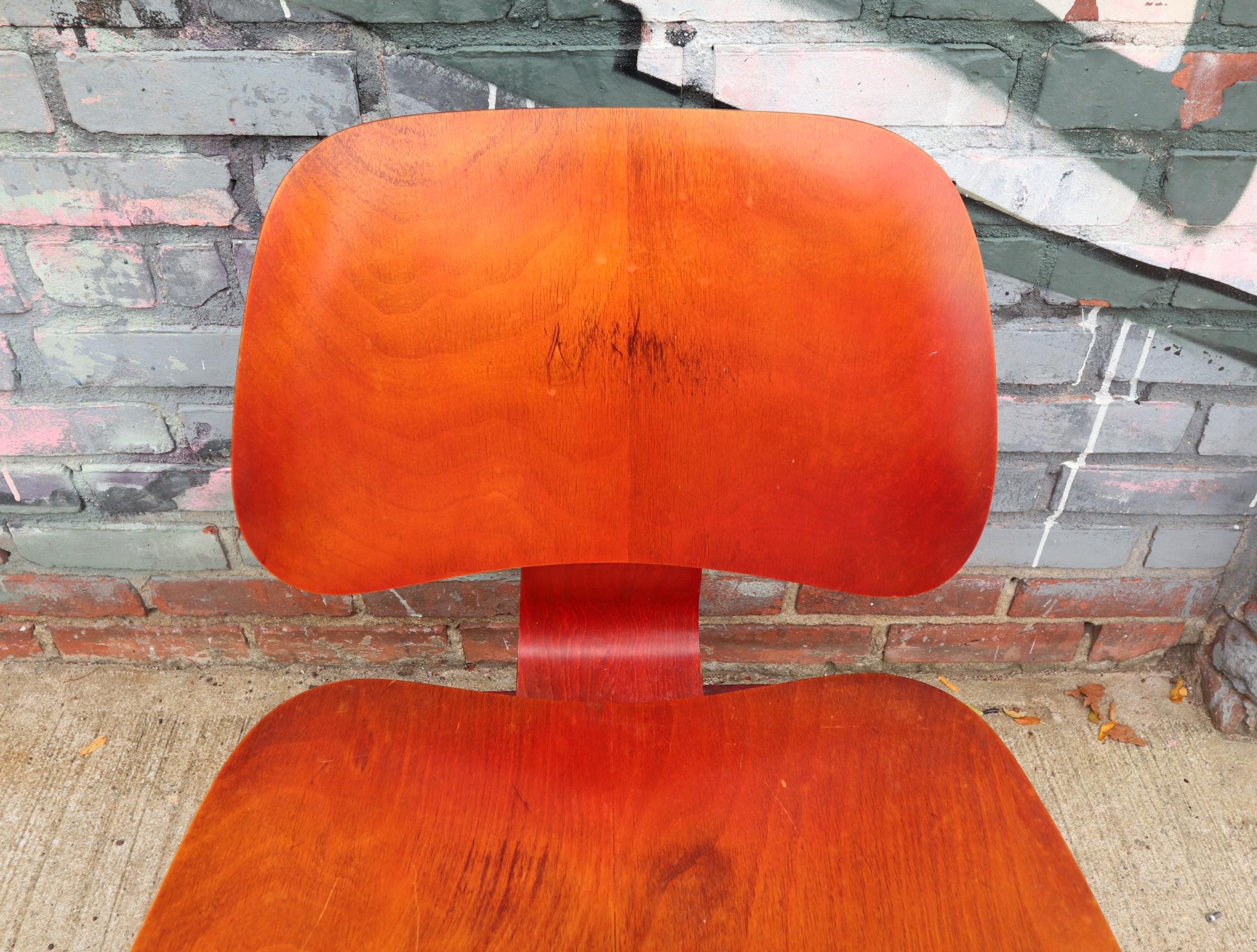 Mid-Century Modern Early 1950s Herman Miller Eames Red Aniline Dyed LCW Lounge Chair