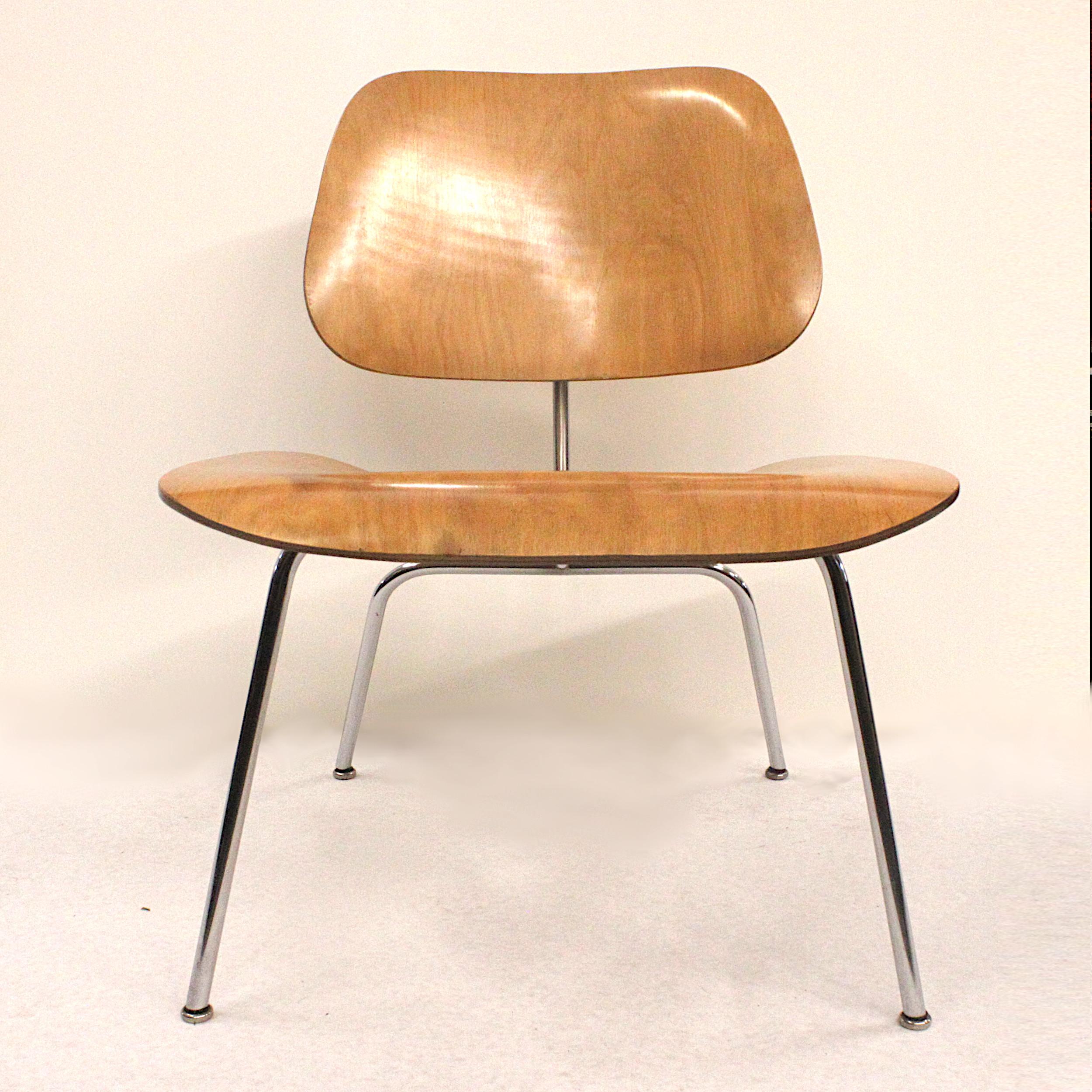 Laminated Early 1950s Mid-Century Modern Eames LCM Birch Lounge Chair by Herman Miller