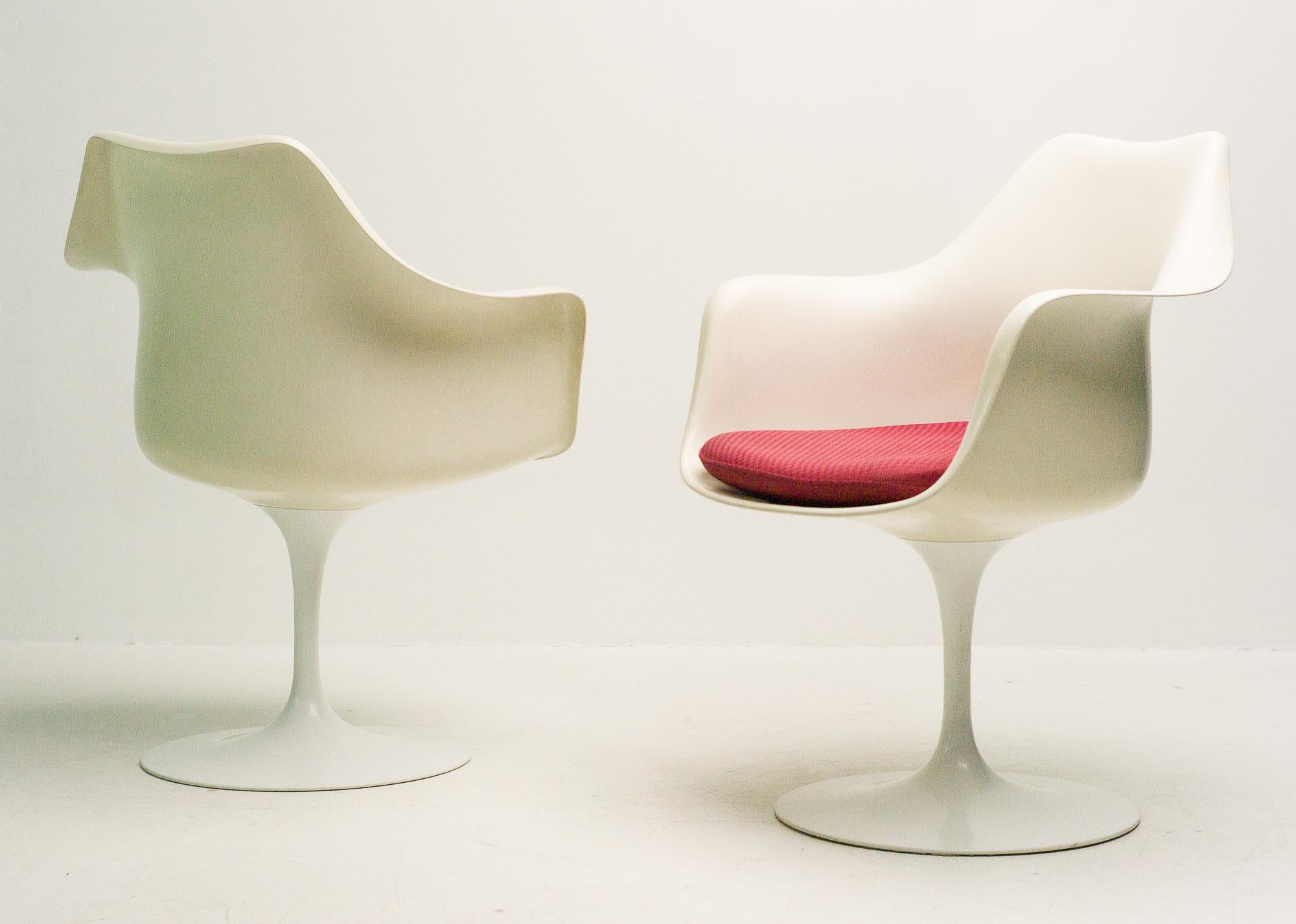 Early 1950s Set of Saarinen Model 150 Tulip Armchairs In Excellent Condition In Dronten, NL