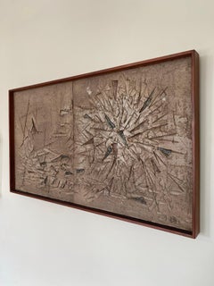 Escultura mural de gres de Teruo Hara de principios de los 60 para Design Technics