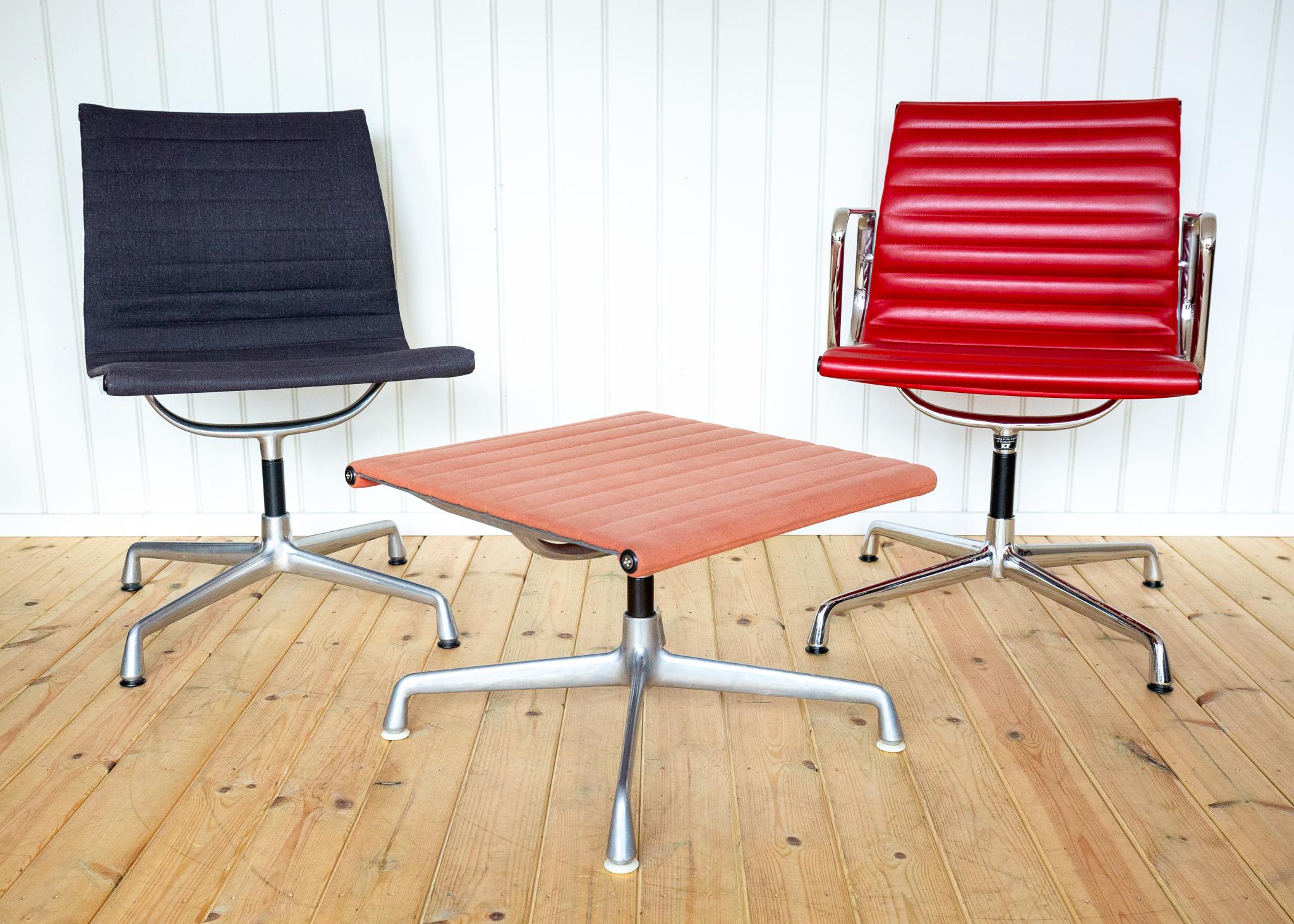 Otomana reposapiés Eames EA125 EA323 de principios de los 70 de Herman Miller Gamuza rosa MCM en venta 9