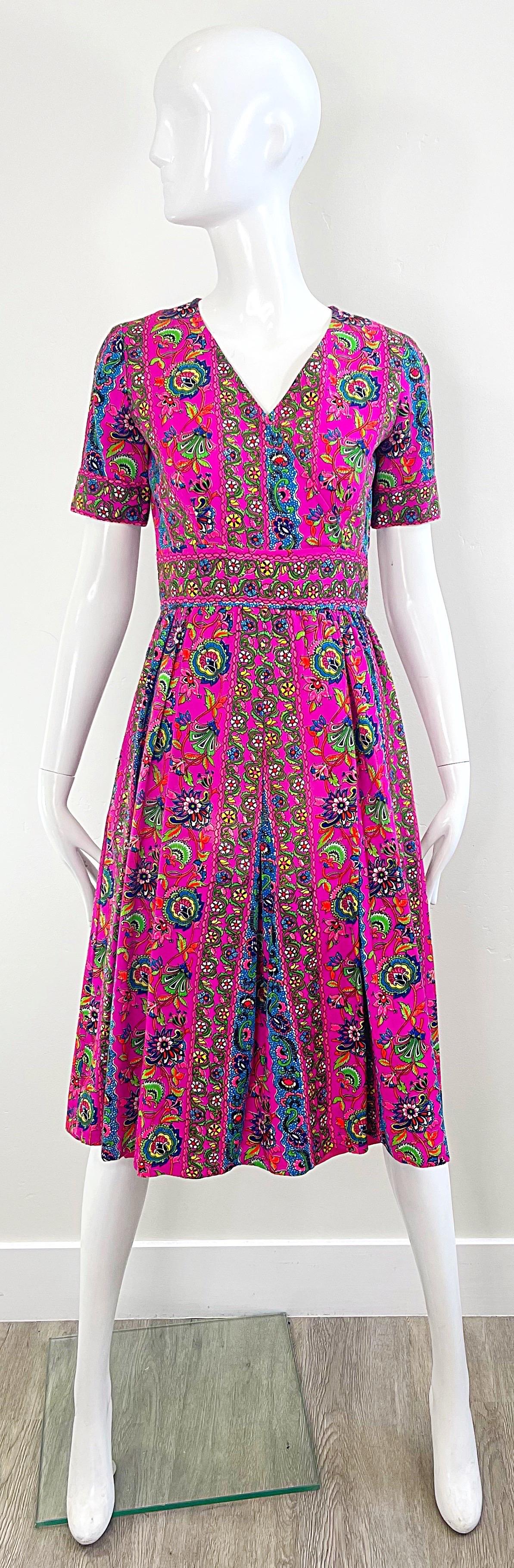 Début des années 1970 Rose vif Imprimé Paisley Coton Vintage 70s A Line Robe en vente 9