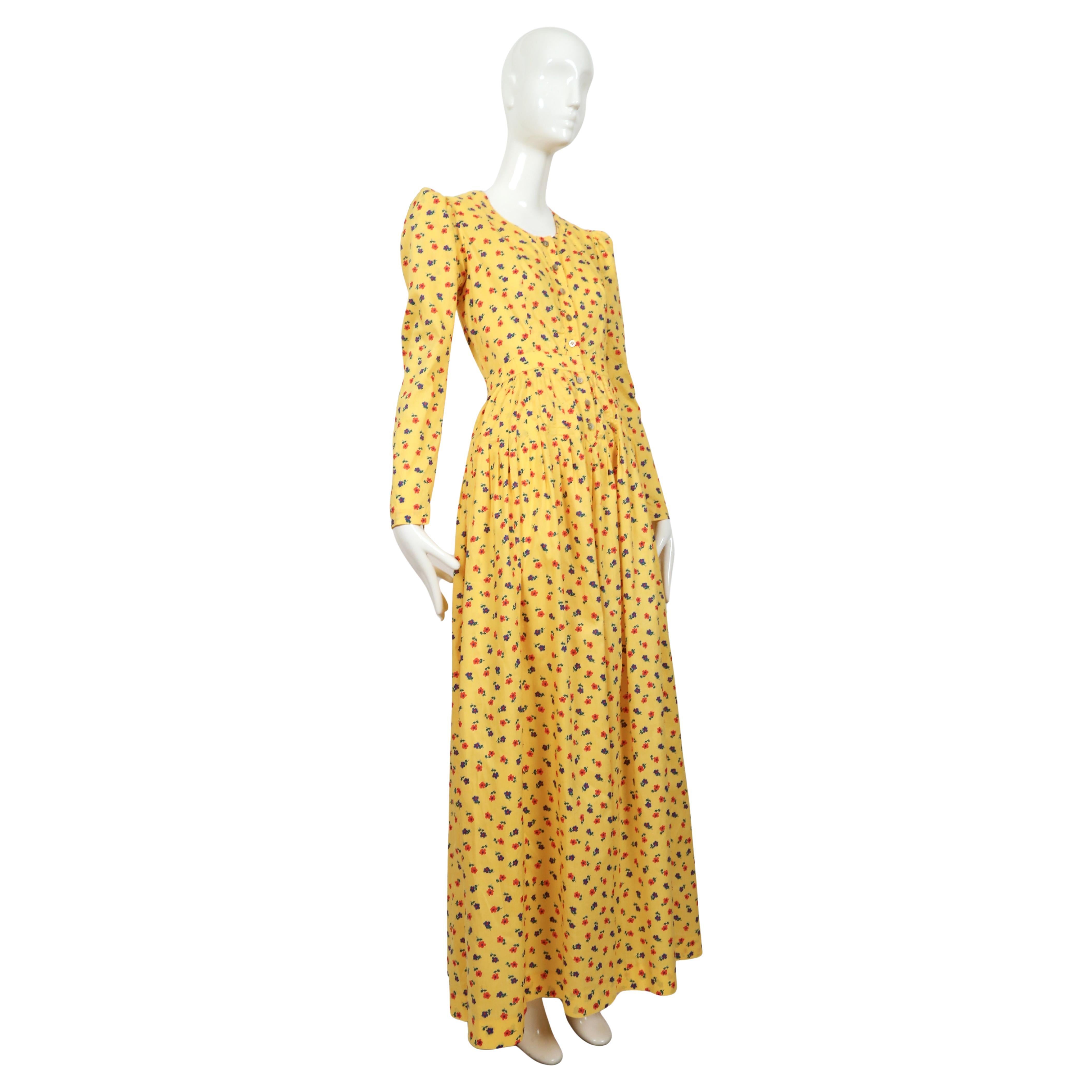 YVES SAINT LAURENT rive gauche robe jaune liberté imprimée florale, début des années 1970 Bon état - En vente à San Fransisco, CA