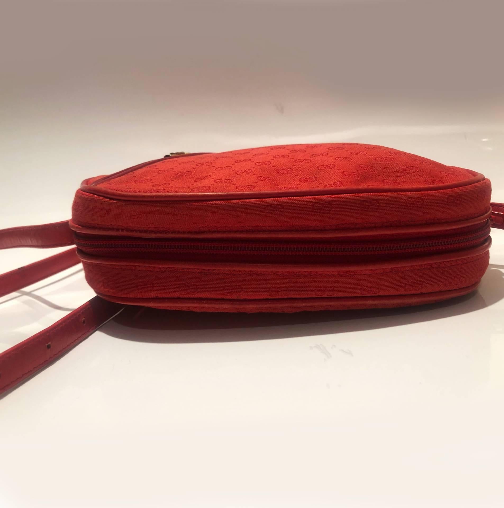 1980s Bright Red Gucci Canvas and Leather Shoulder Crossbody Bag 9