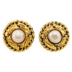 Retro Early 1980s Chanel Clip On Earrings with Pearl Centers