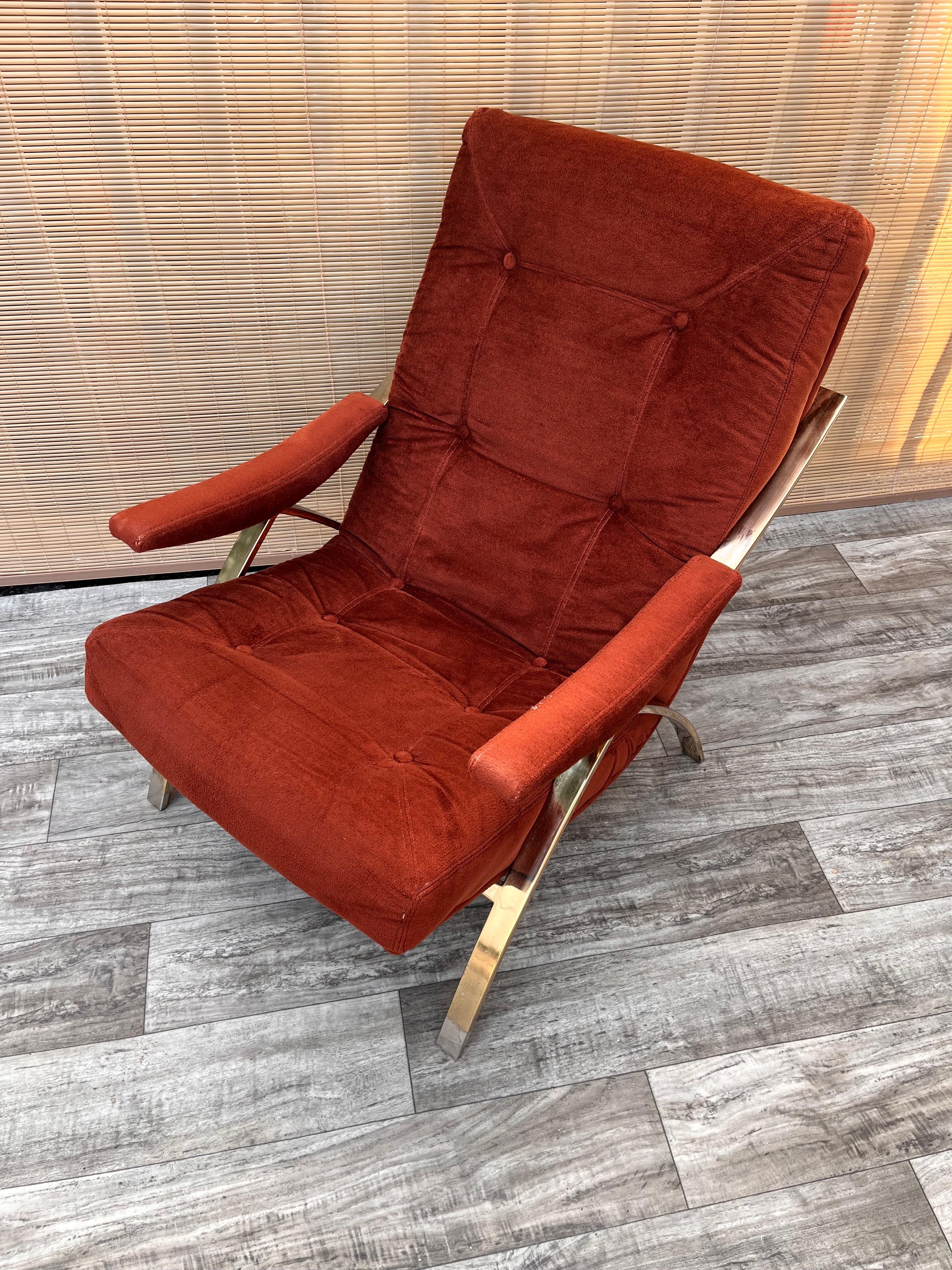 Early 1980s Mid-Century Modern Lounge Chair by Carsons of High Point.  3