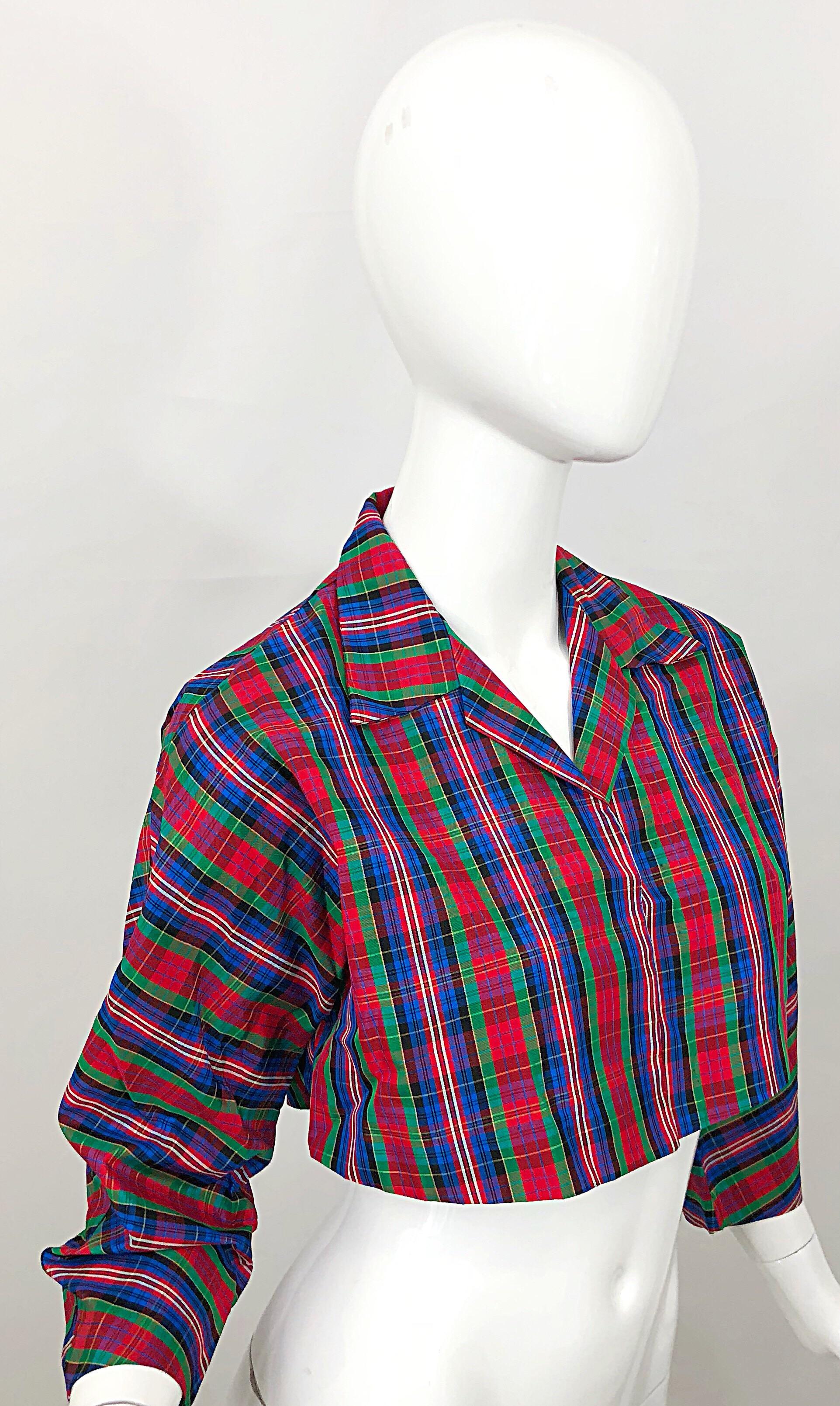 Early 1990s Betsey Johnson Red Blue Green Taffeta Plaid Vintage Cropped Jacket For Sale 2