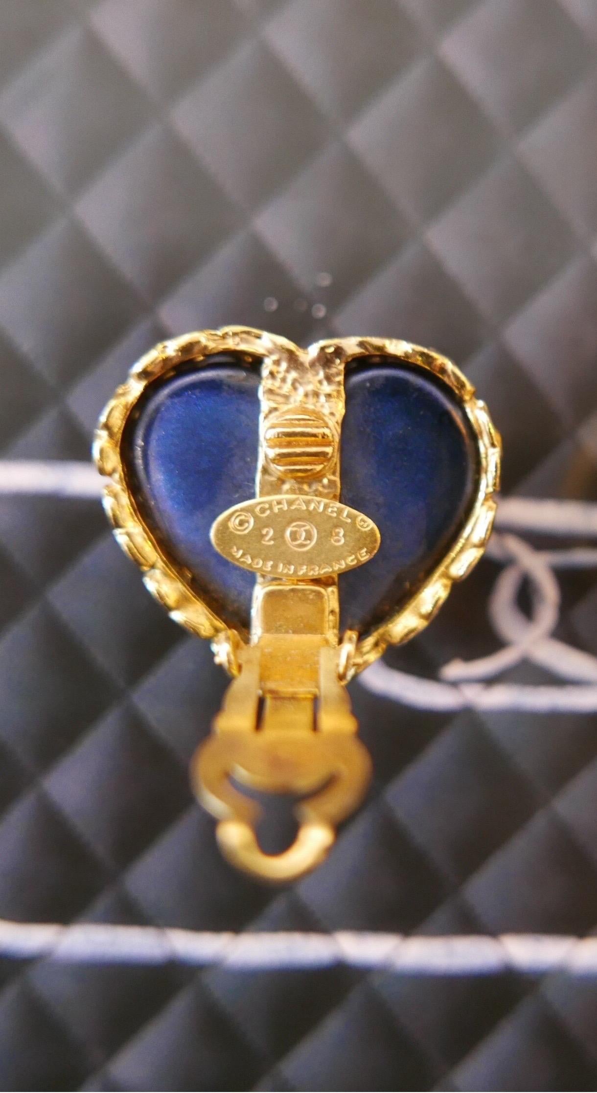 Women's Vintage Chanel Gripoix Heart Earrings Midnight Blue  For Sale