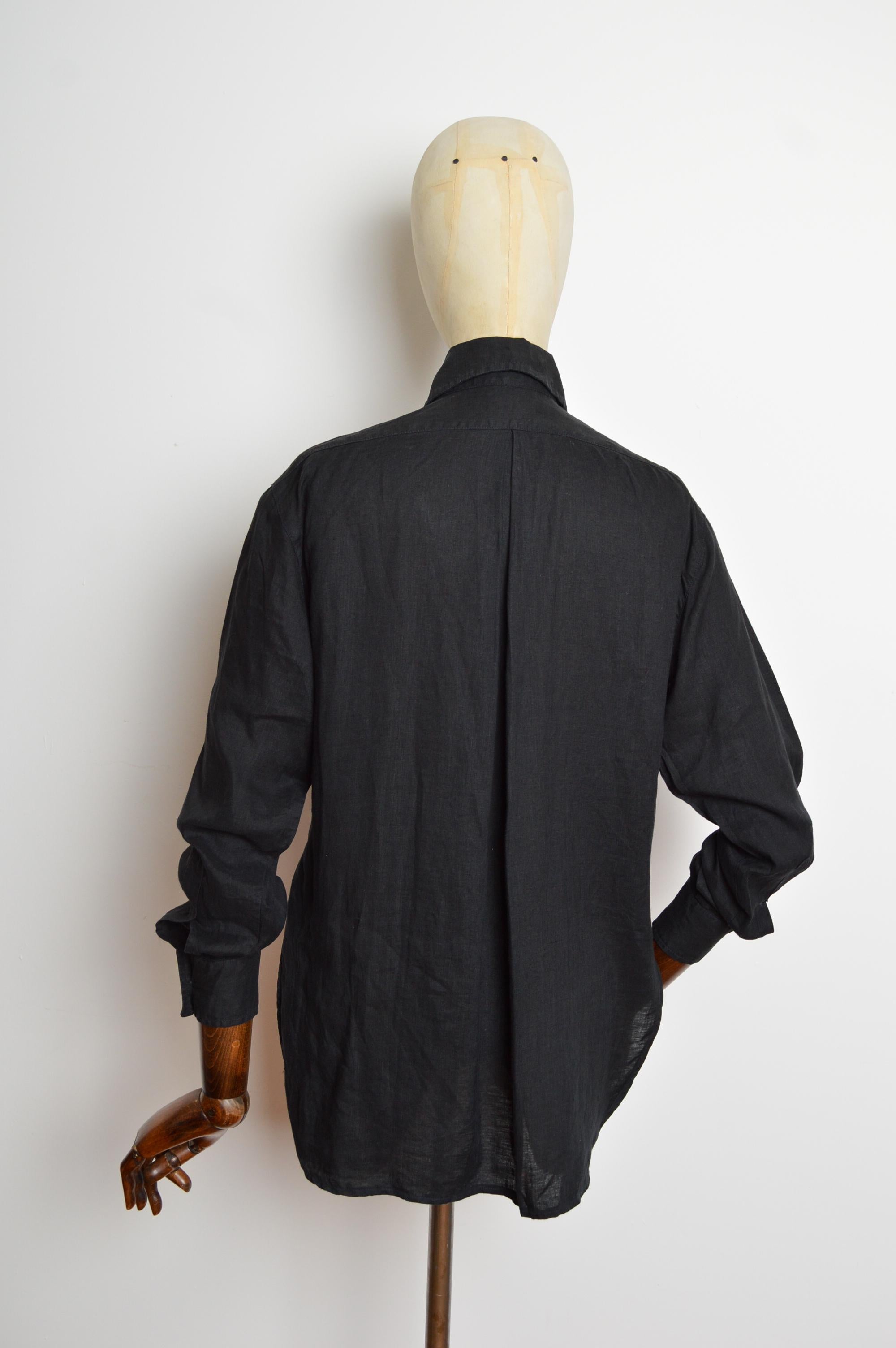 Début des années 1990 Vivienne Westwood Lin noir Orb Chemise d'artiste à manches longues en vente 8