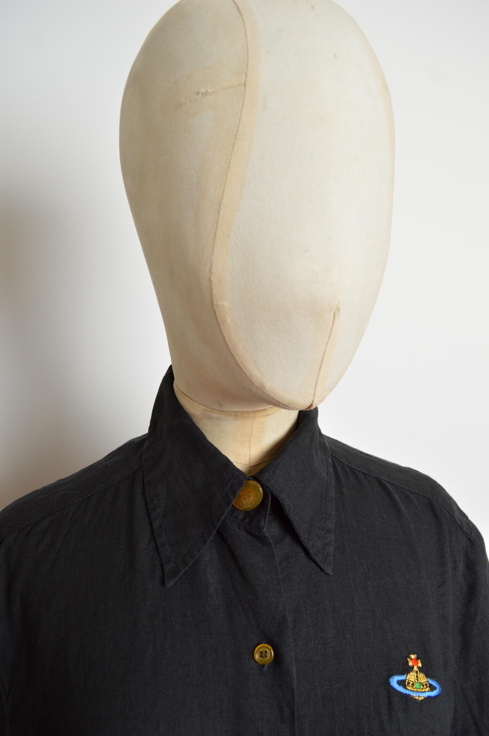 Début des années 1990 Vivienne Westwood Lin noir Orb Chemise d'artiste à manches longues Bon état - En vente à Sheffield, GB