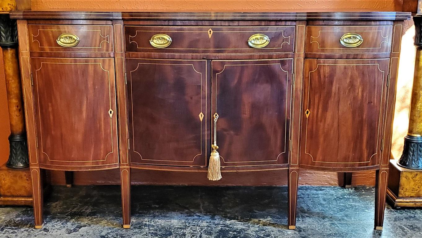 Early 19th Century American Sheraton Sideboard Attributable to Duncan Phyfe For Sale 4
