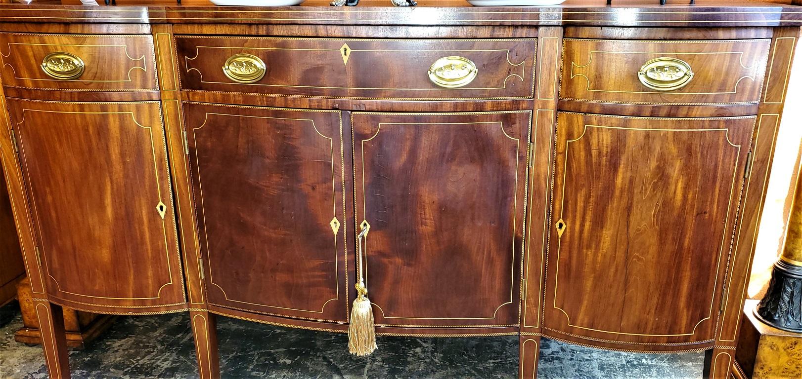 Early 19th Century American Sheraton Sideboard Attributable to Duncan Phyfe For Sale 8