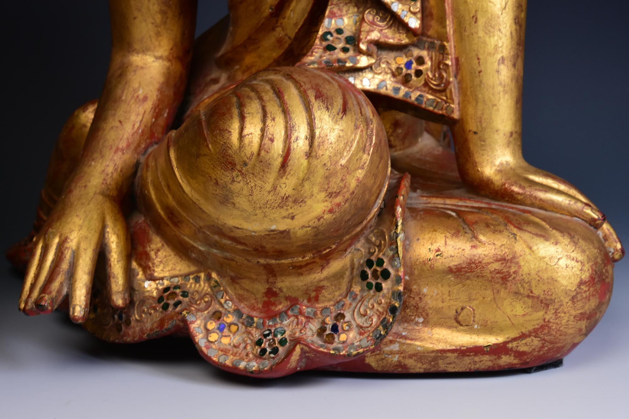Early 19th C., A Pair of Very Rare and Superb Burmese Lacquer Seated Disciples 4