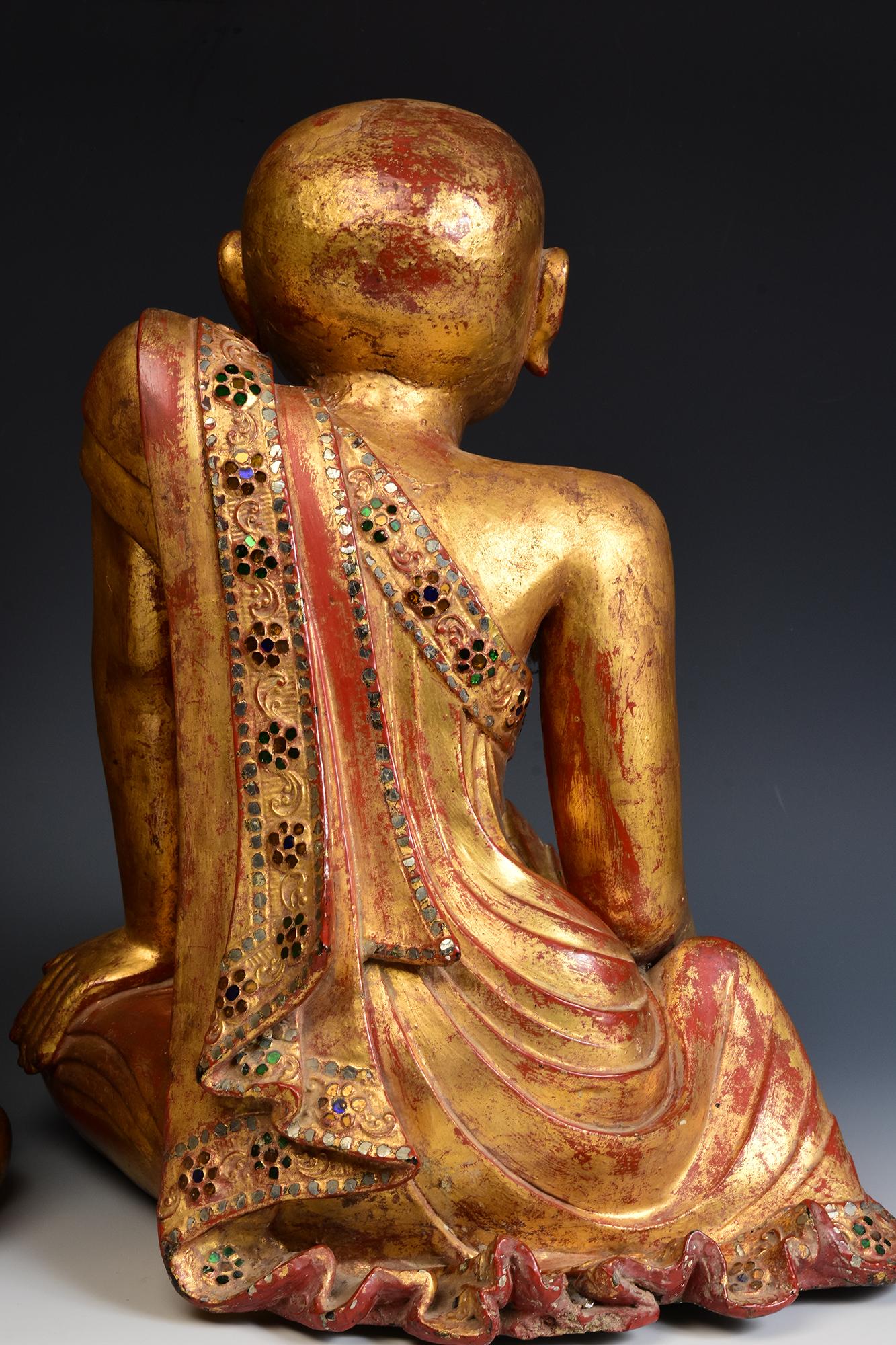 Early 19th C., A Pair of Very Rare and Superb Burmese Lacquer Seated Disciples 10