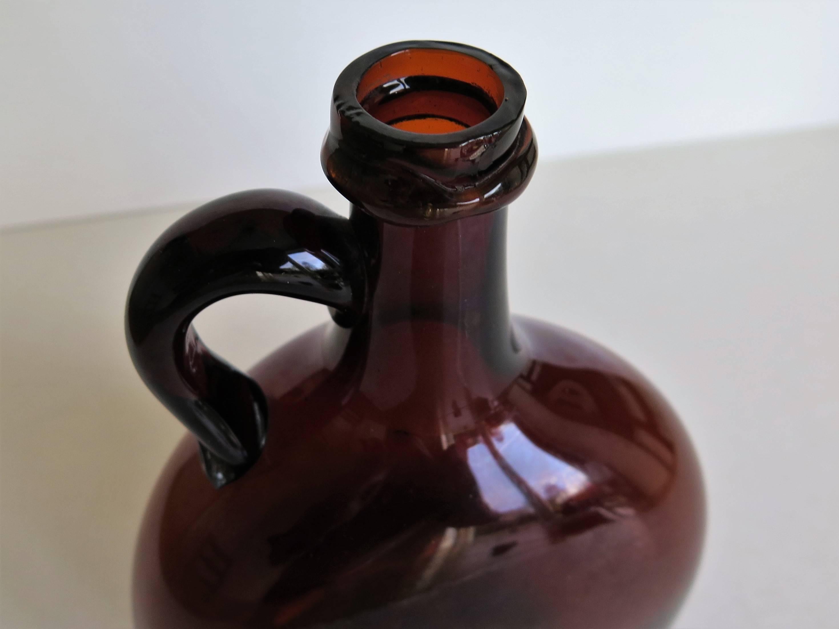 Amber Glass Flagon or Jug with Cork and Metal Stopper Handblown, Ca 1825 In Good Condition In Lincoln, Lincolnshire