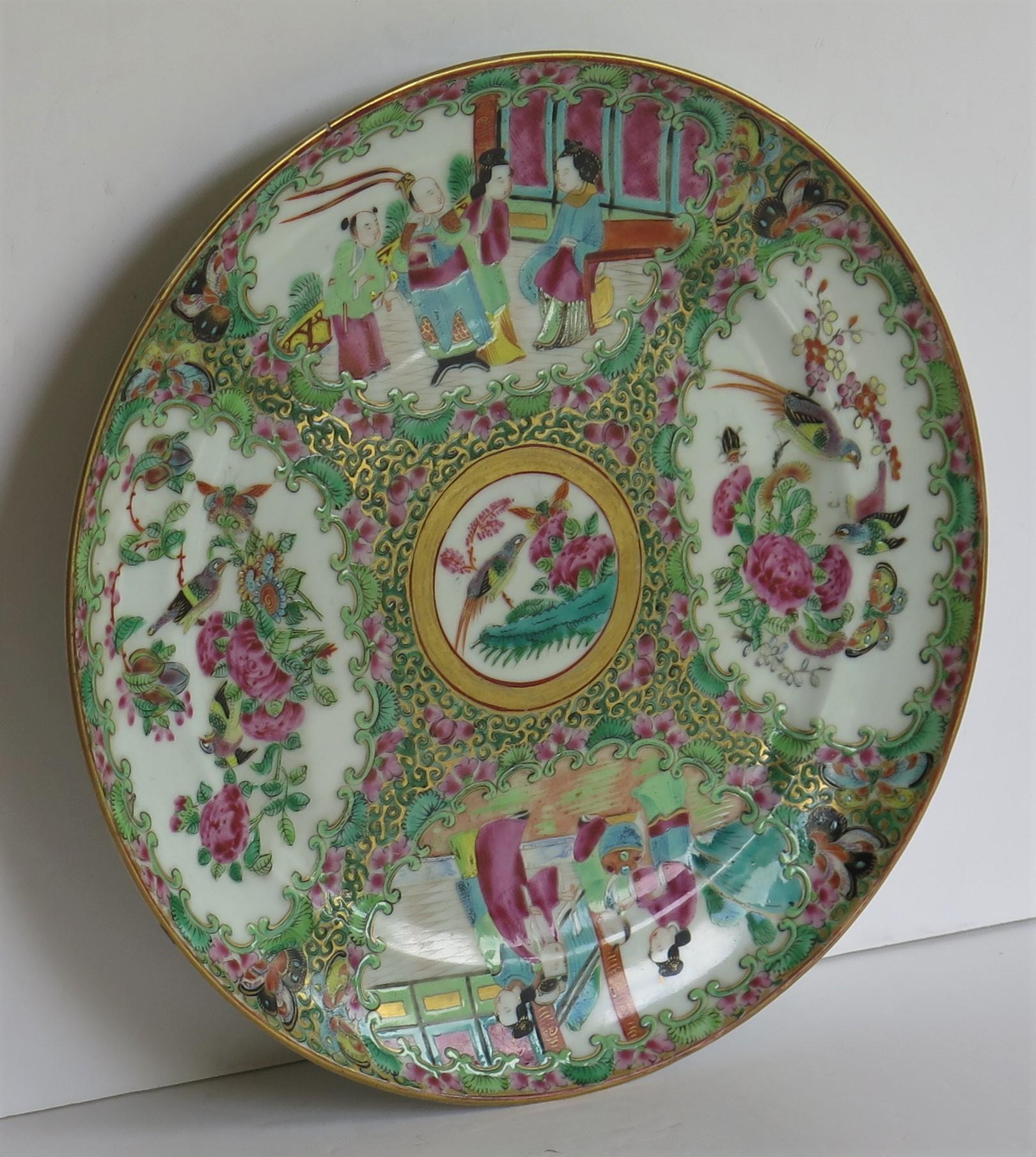 Chinese Export Dinner Plate Rose Medallion porcelain, Qing Ca 1820 4