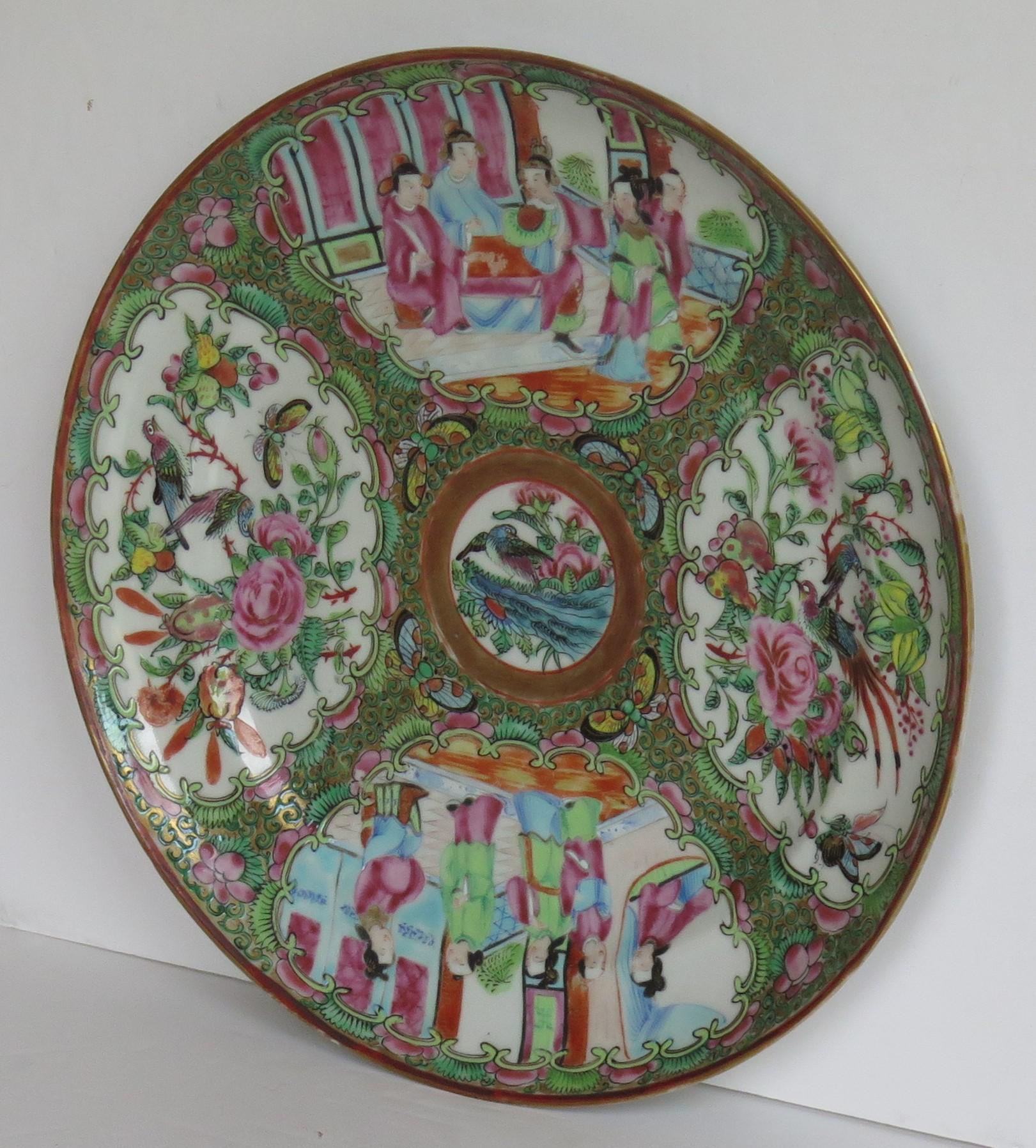 Hand-Painted Chinese Export Porcelain Dinner Plate Rose Medallion, Qing Ca 1820