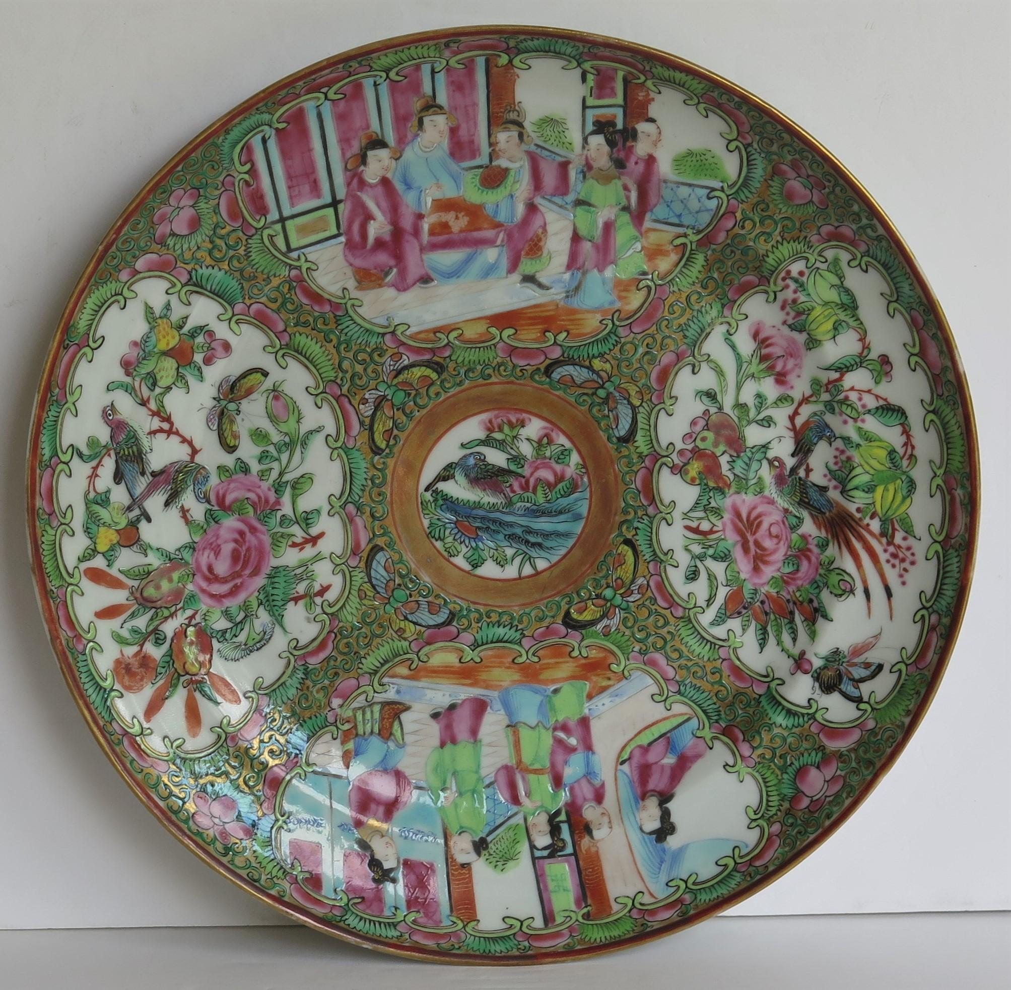 19th Century Chinese Export Porcelain Dinner Plate Rose Medallion, Qing Ca 1820
