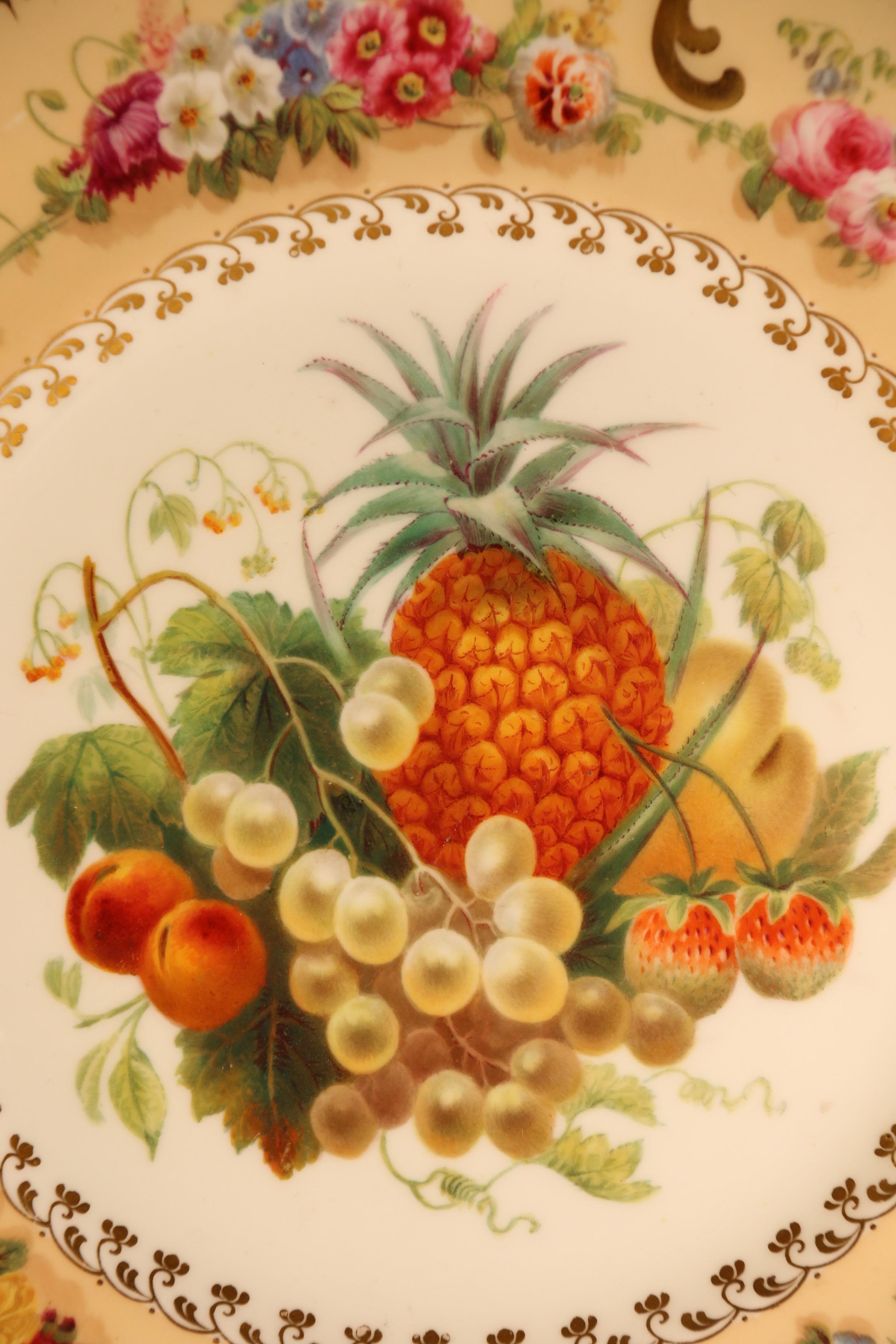Hand-Painted Early 19th  C Copeland porcelain hand painted fruit and flower cabinet plate For Sale