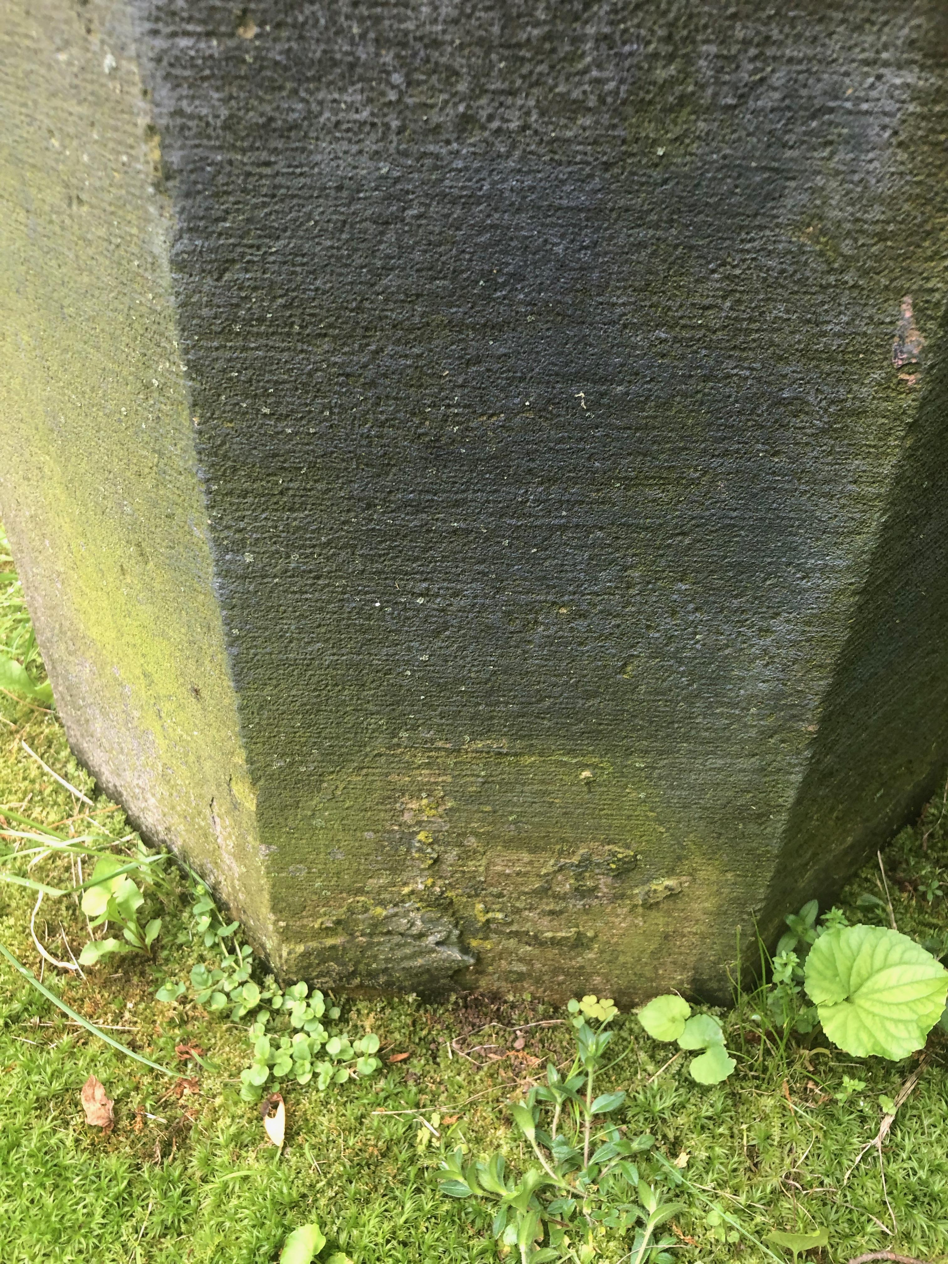 Stone Early 19th C English Hand-Carved Octagonal Yorkstone Pedestal