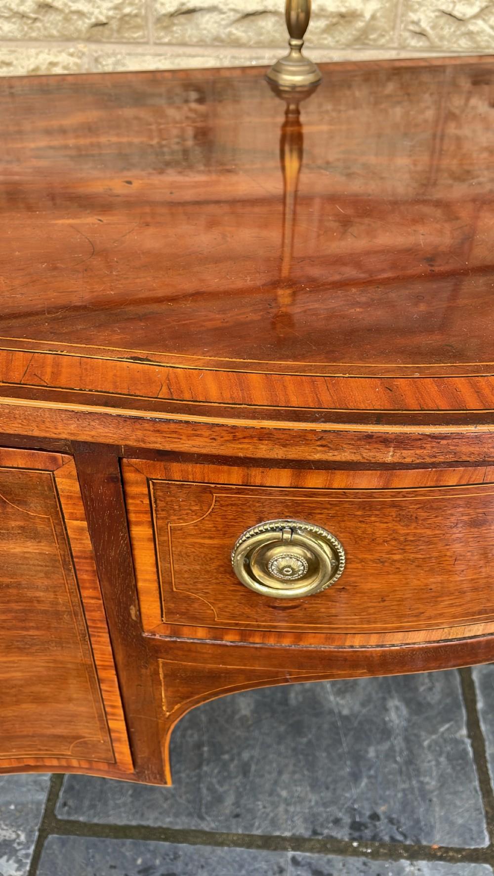  Early 19th C. English Inlaid Figured Mahogany Hepp. Style Serpentine Sideboard For Sale 5