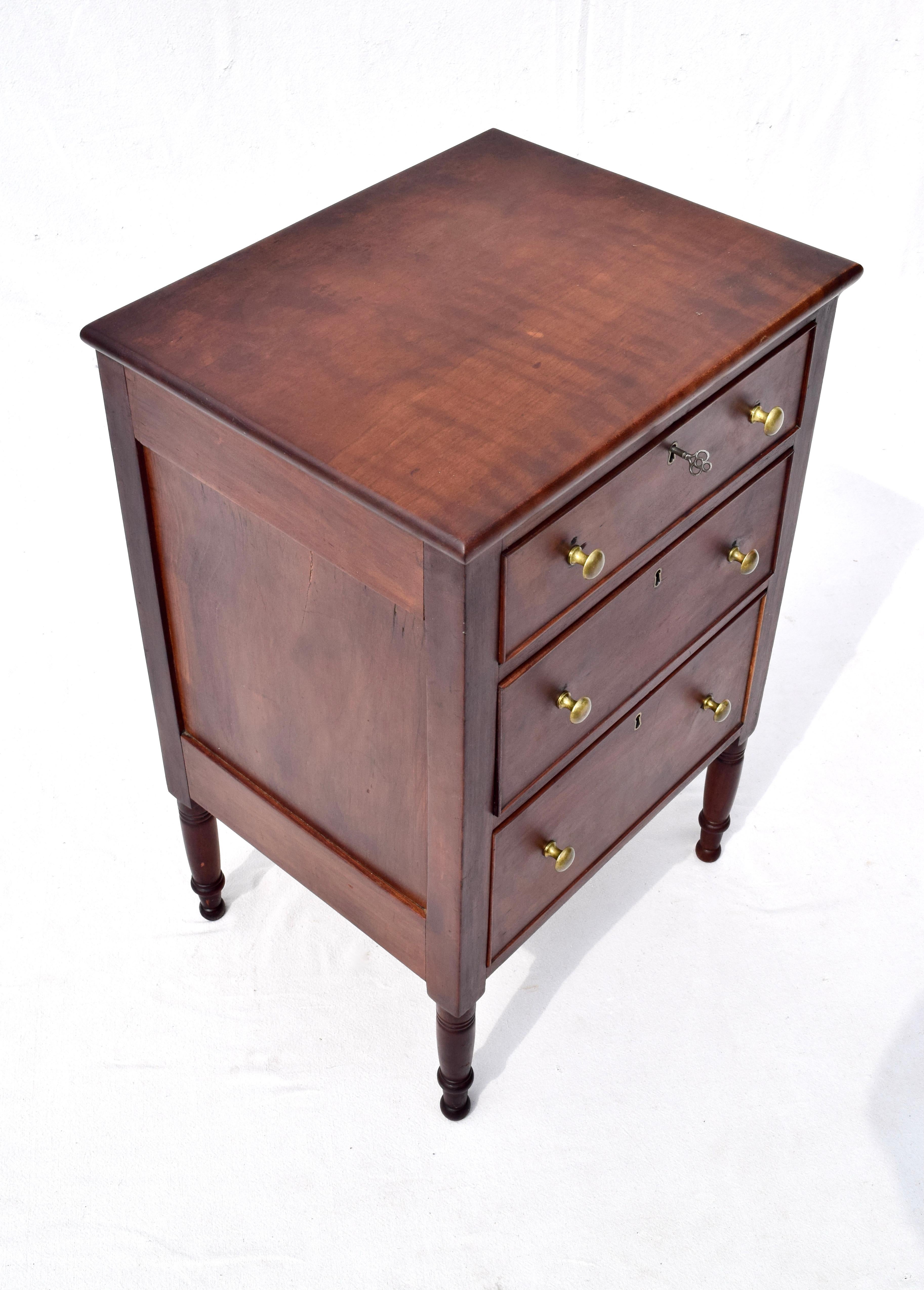 19th Century Early 19th C. Federal Period Mahogany Chest of Drawers