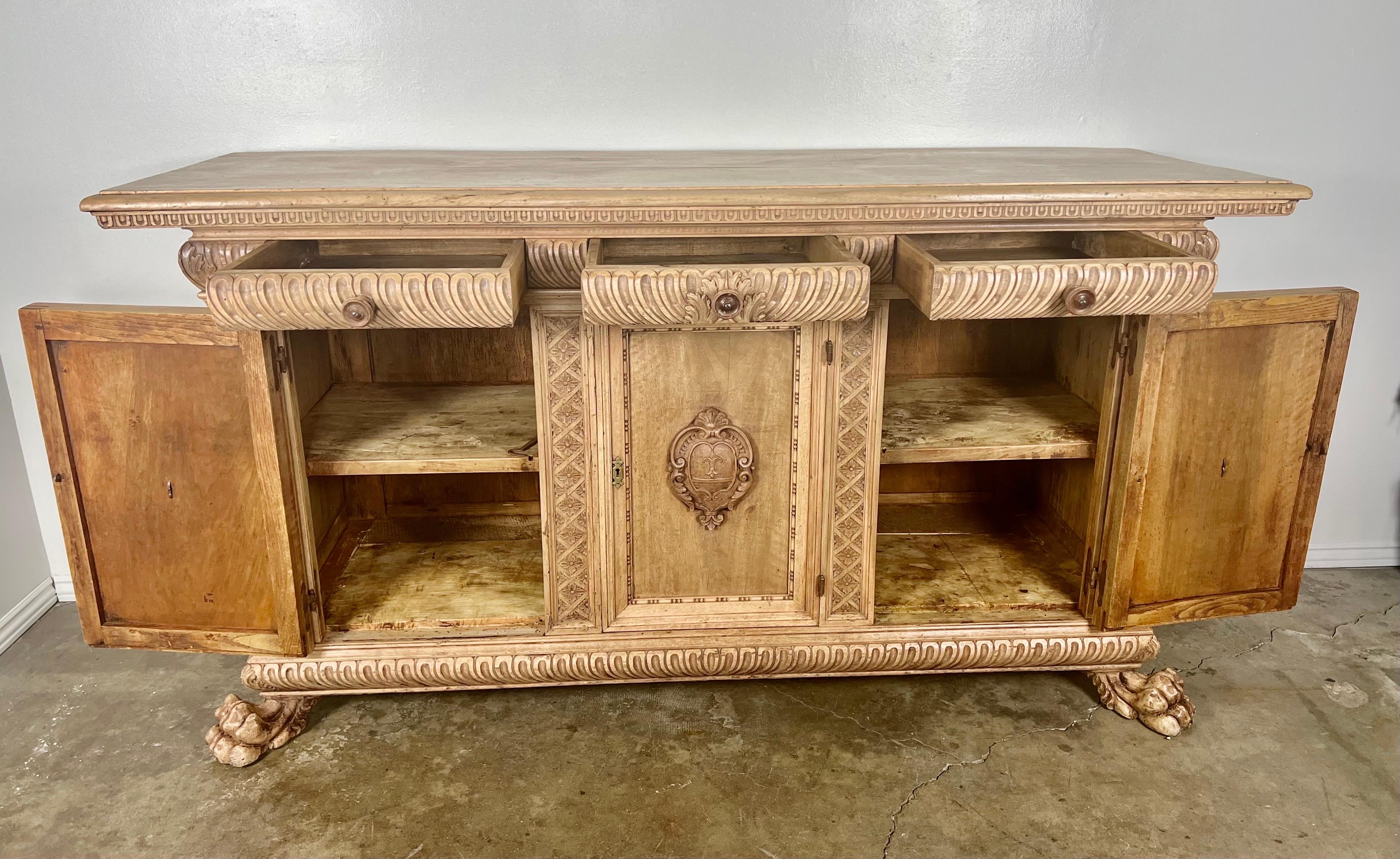 Early 19th Century French Bleached Walnut Credenza In Good Condition For Sale In Los Angeles, CA