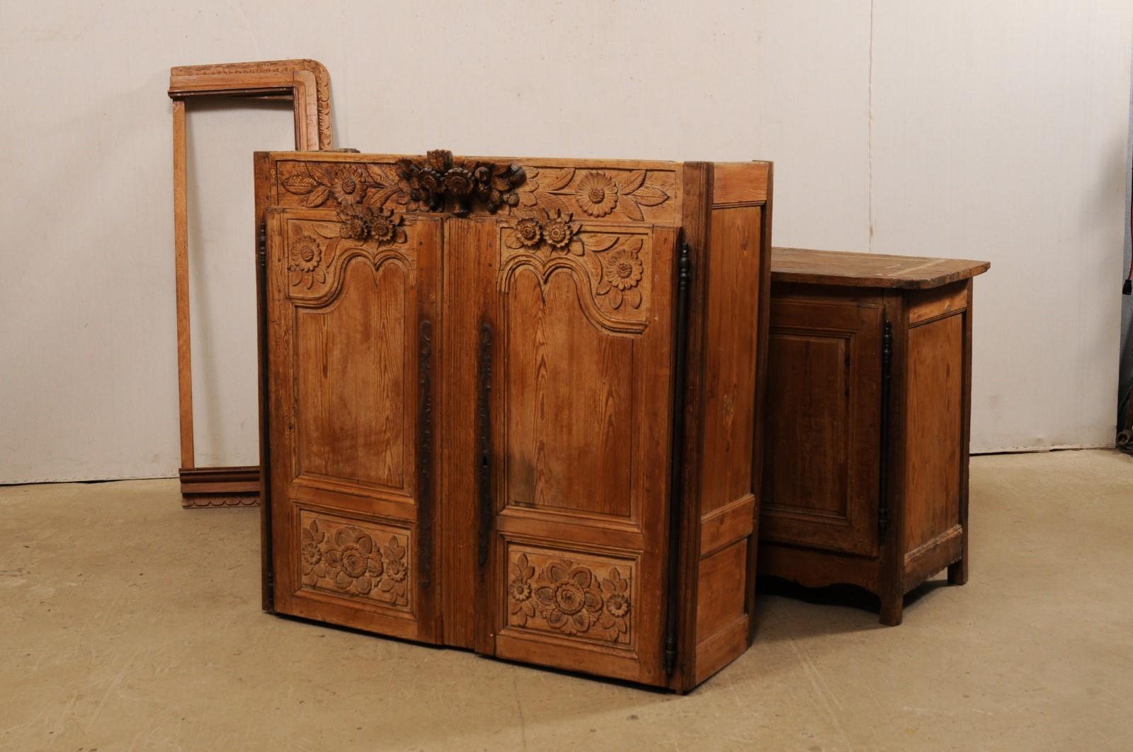 French Buffet à Deux-Corps Adorn with Beautifully Carved Florals 7
