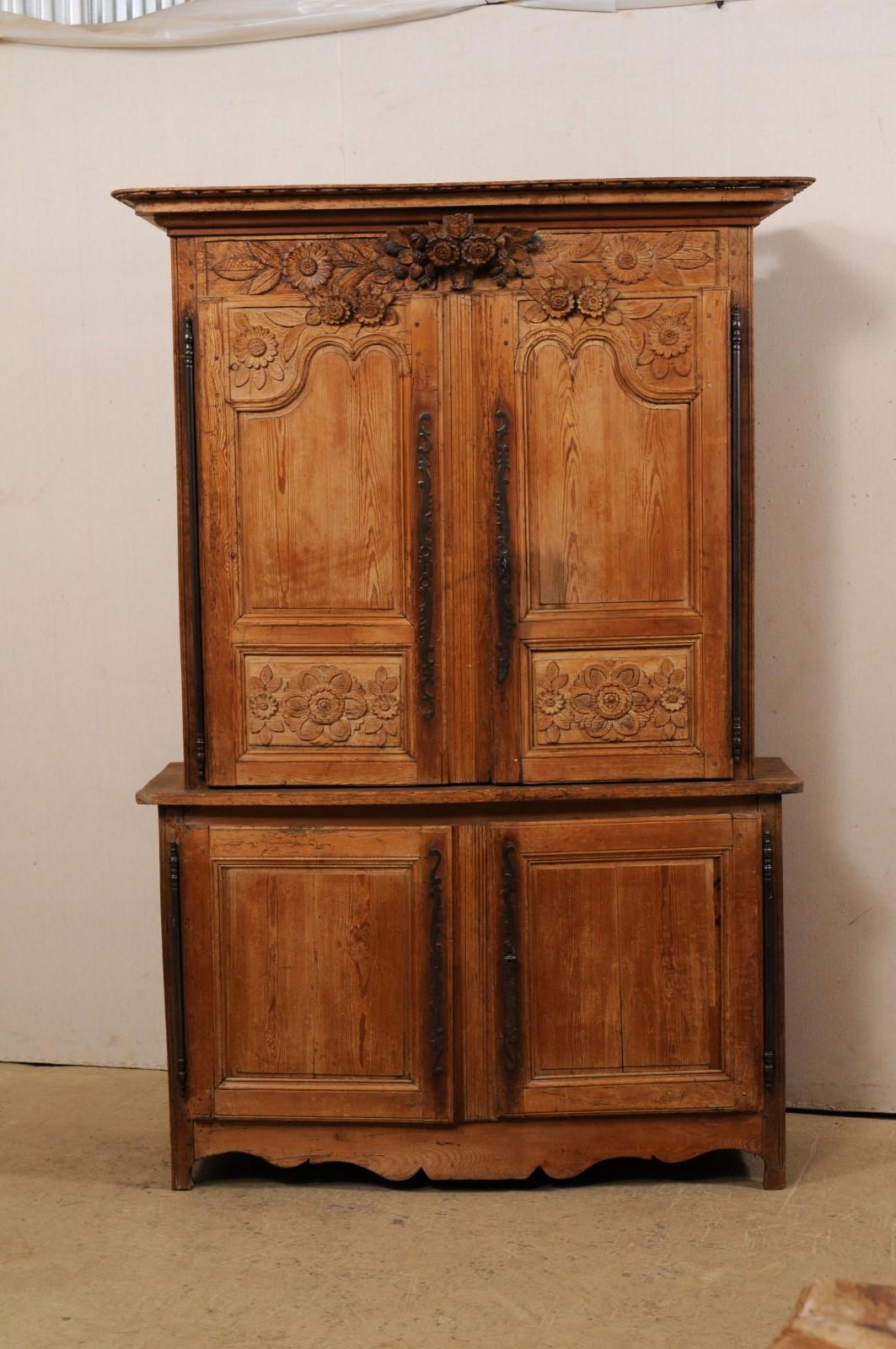 French Buffet à Deux-Corps Adorn with Beautifully Carved Florals In Good Condition In Atlanta, GA