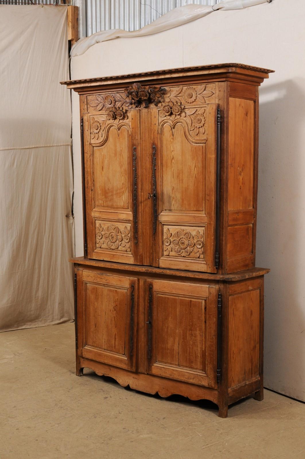 French Buffet à Deux-Corps Adorn with Beautifully Carved Florals 1