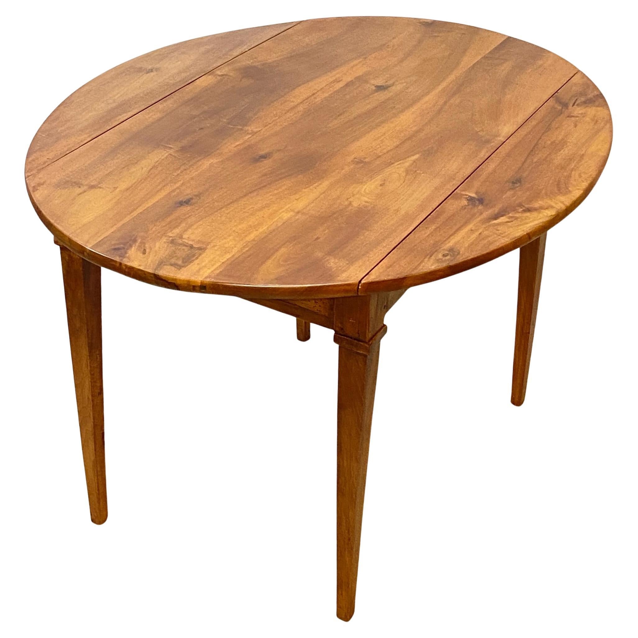 Early 19th C French Cherry Wood Elliptical Drop Leaf Dining Table, circa 1800 For Sale