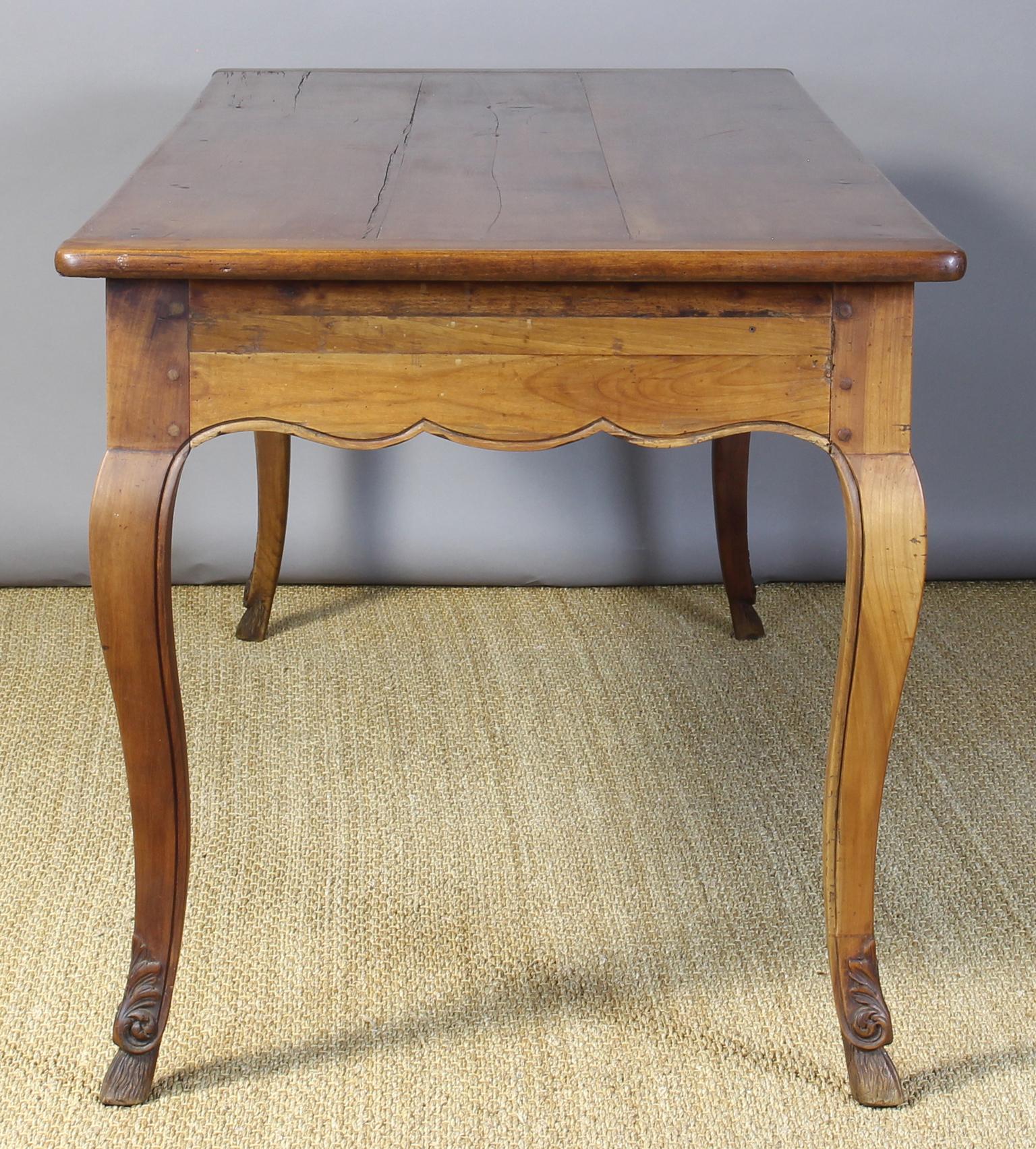 Early 19th Century French Cherrywood Farm Table 1