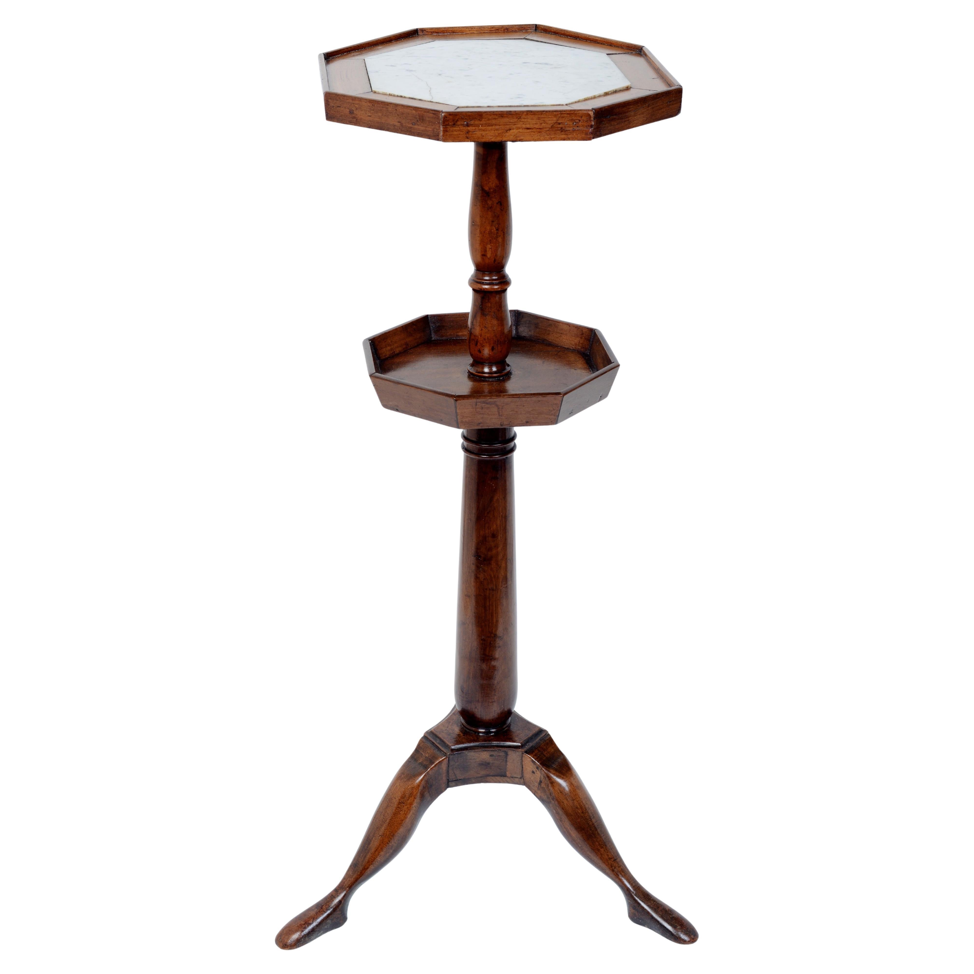 Frühes 19. Jh. Französischer Directoire-Nähtisch mit Marmoraufsatz und Isle of Man-Füßen im Angebot