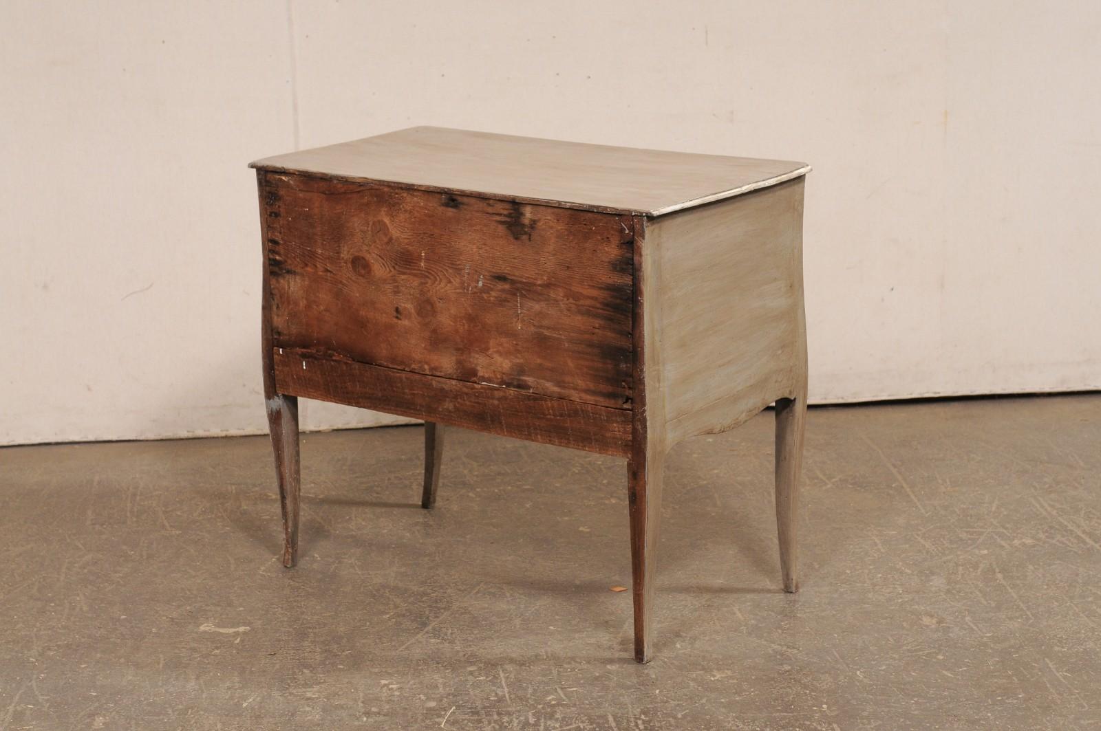 Early 19th c. French Raised 2-Drawer Commode w/Original Brass Hardware For Sale 1