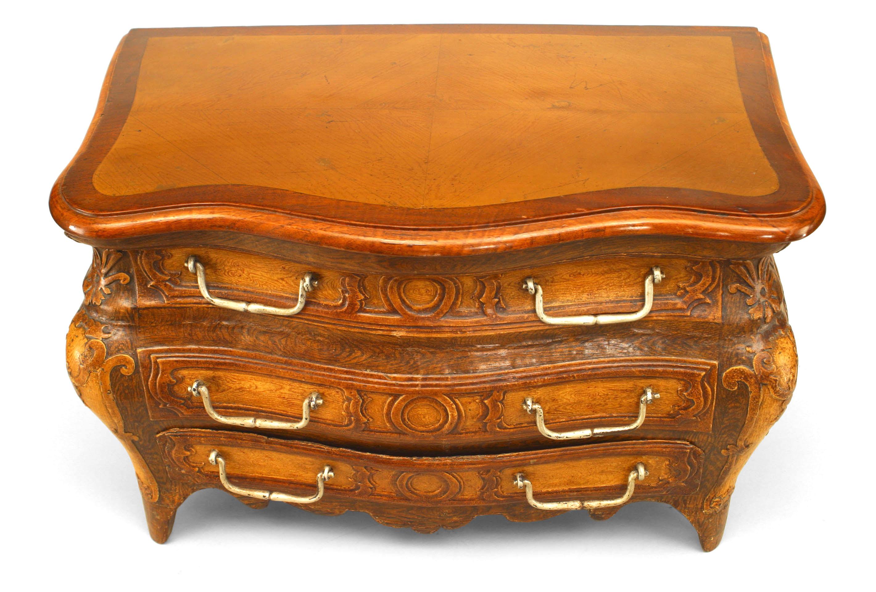 French Regency Miniature Commode In Good Condition For Sale In New York, NY