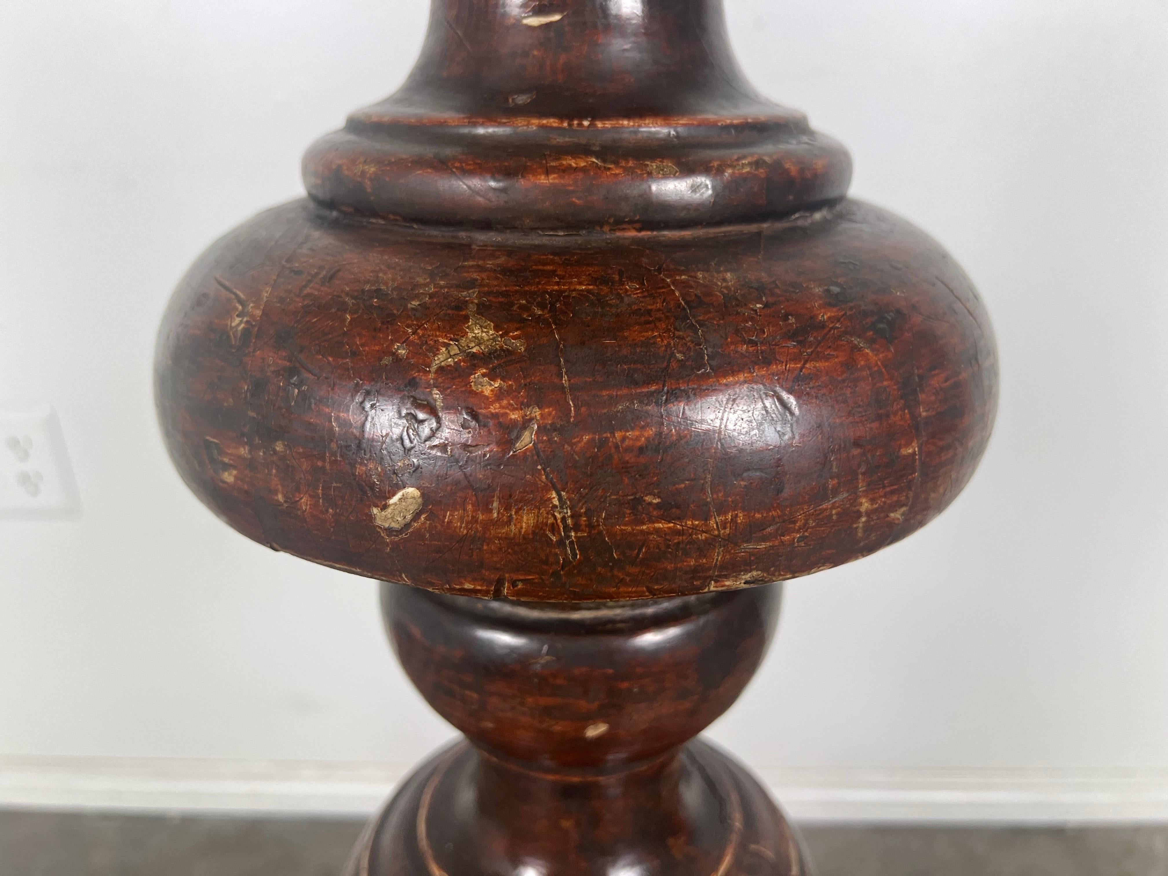 Early 19th C. Italian Carved Standing Lamp with Hearts For Sale 1