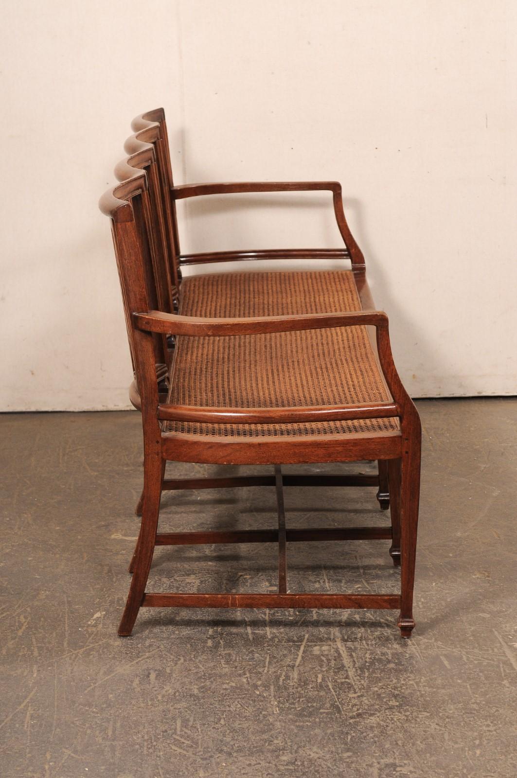 A.I.C. Wood Wood sculpté, 4 chaises à dossier avec siège en forme de canne. en vente 2
