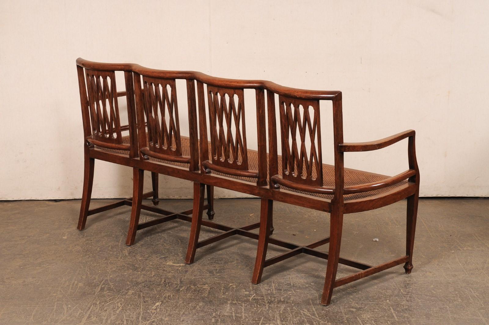 A.I.C. Wood Wood sculpté, 4 chaises à dossier avec siège en forme de canne. en vente 3