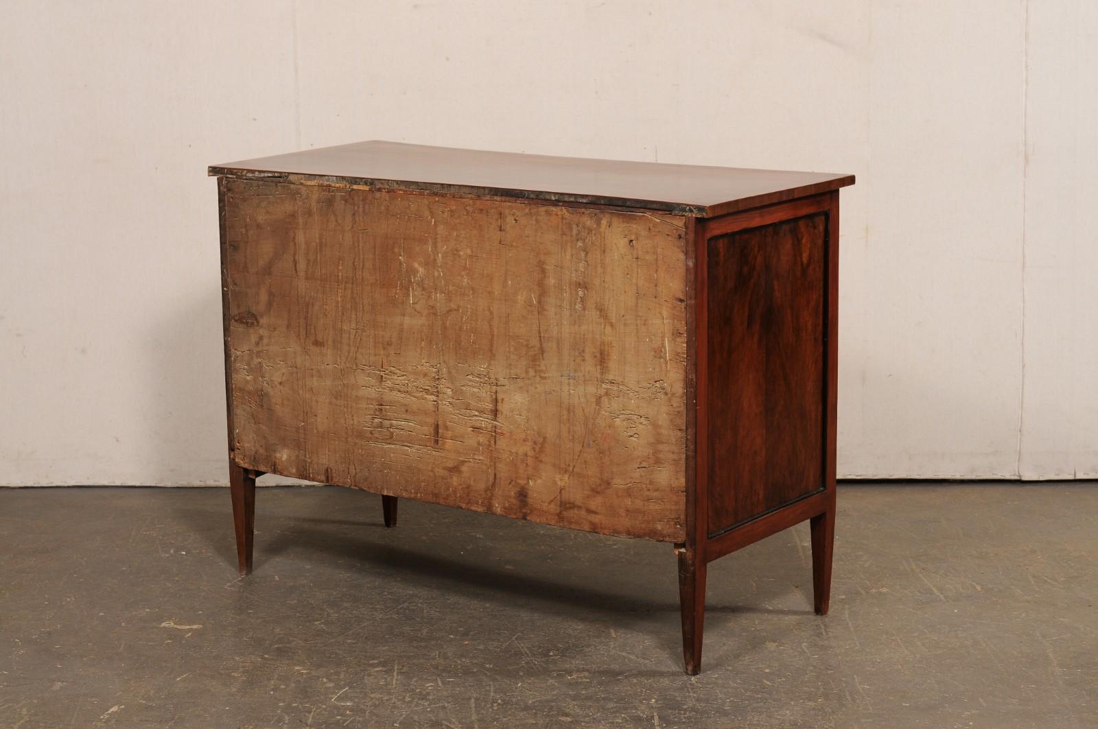 Cassettone a 3 cassetti di inizio Ottocento italiano dal design pulito in vendita 1