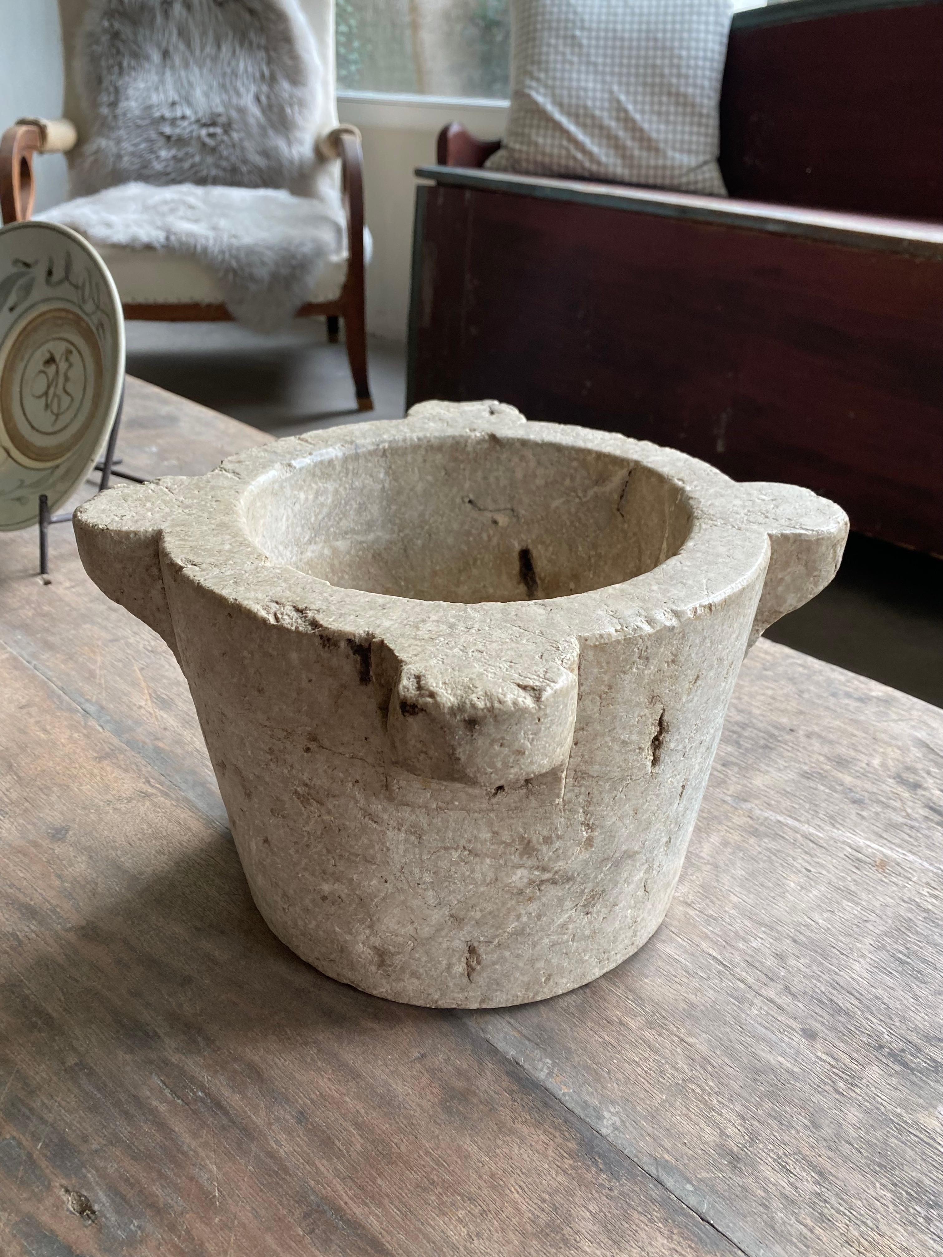 Vaso in marmo italiano dell'inizio del XIX secolo A.I.C. in vendita 2