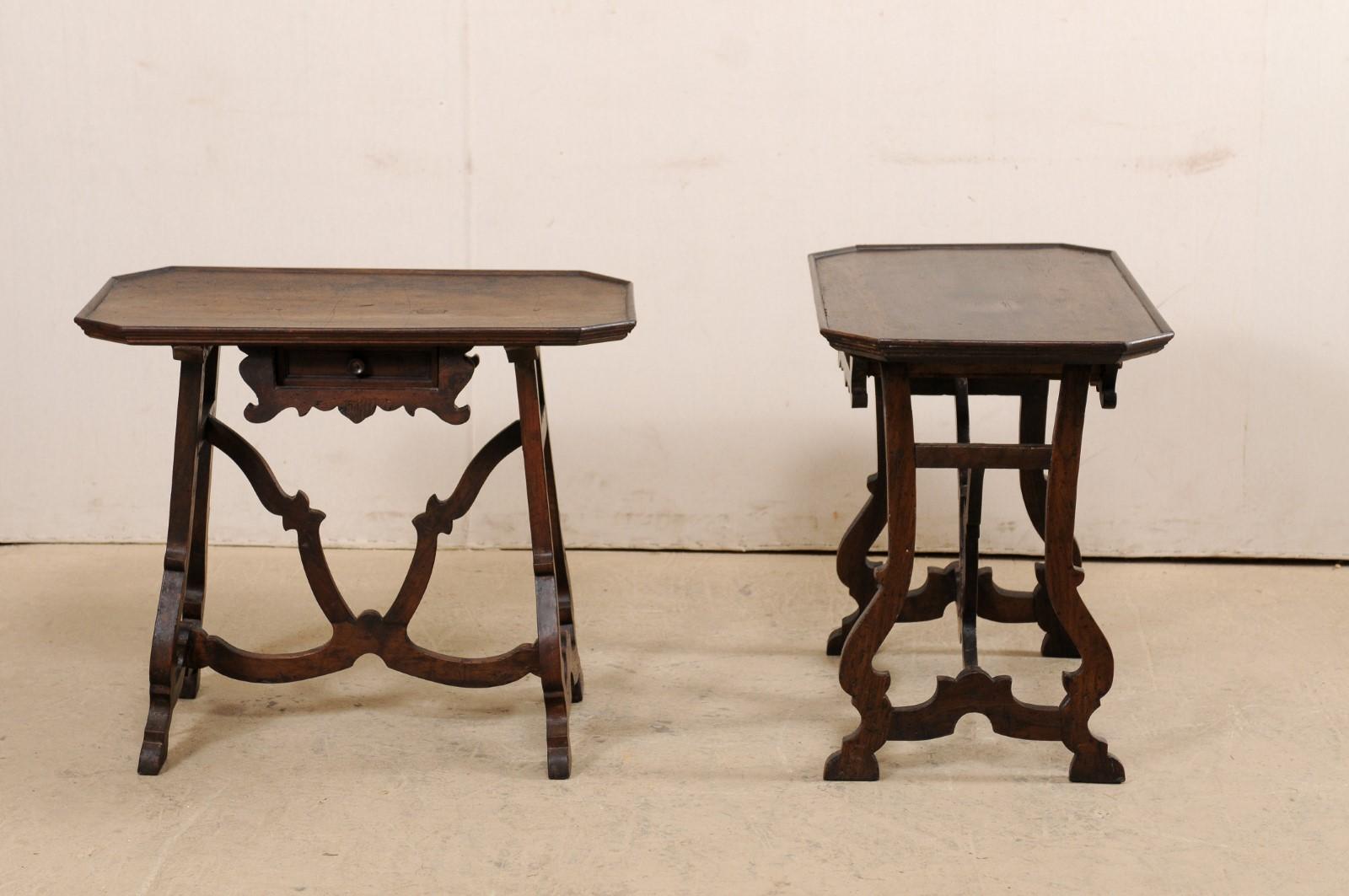 Early 19th C Italian Pair Walnut Side Tables with Lrye-Legs and Single Drawer 7