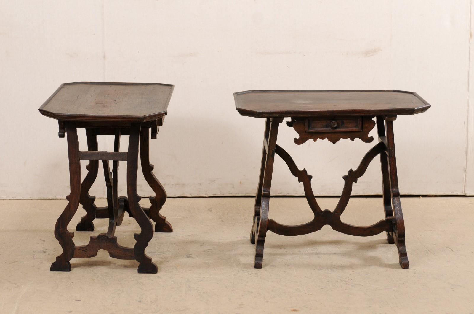 Early 19th C Italian Pair Walnut Side Tables with Lrye-Legs and Single Drawer 5
