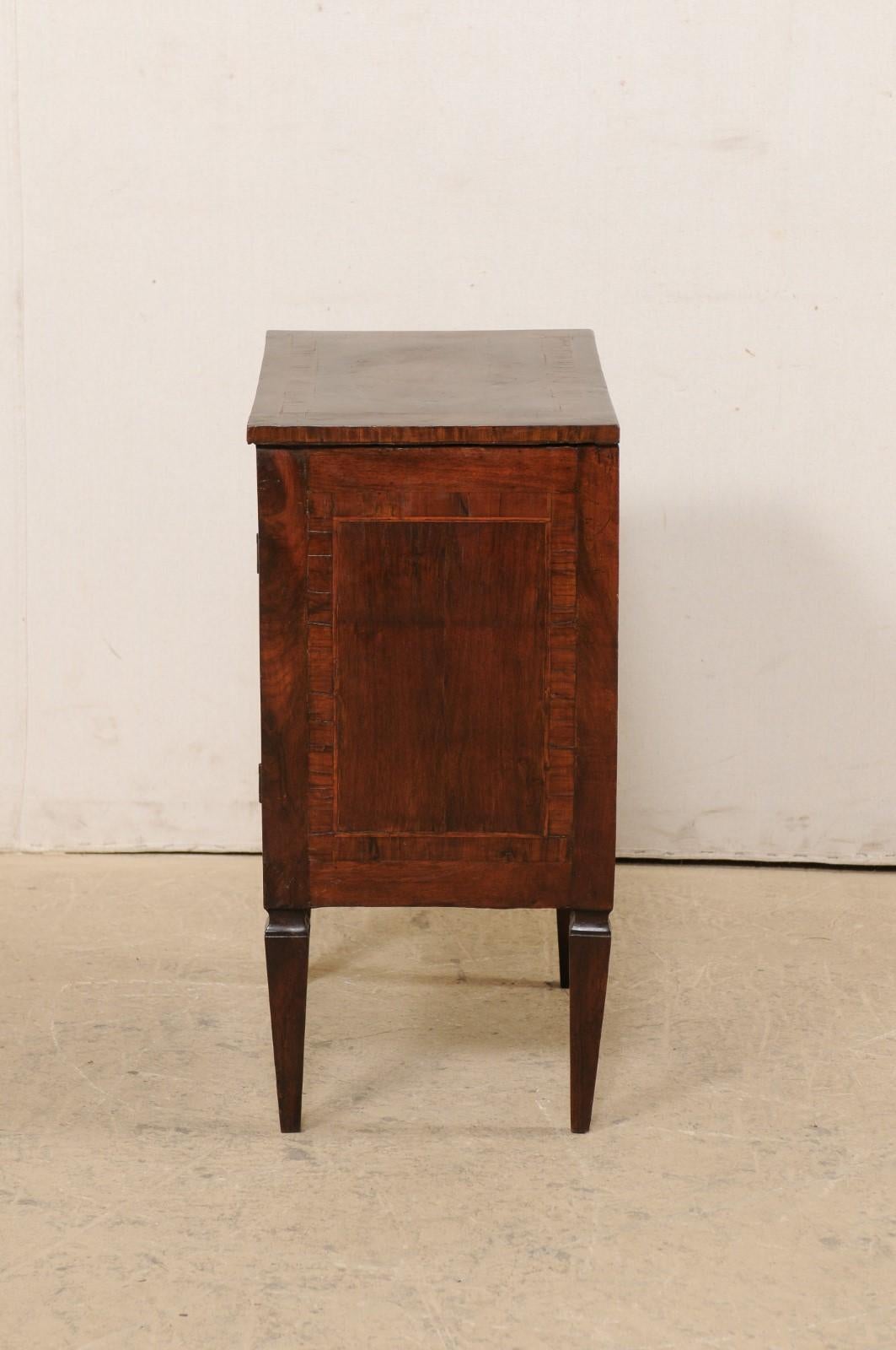 Early 19th C. Italian Small-Sized Neoclassical Cabinet w/Decorative Inlay For Sale 6