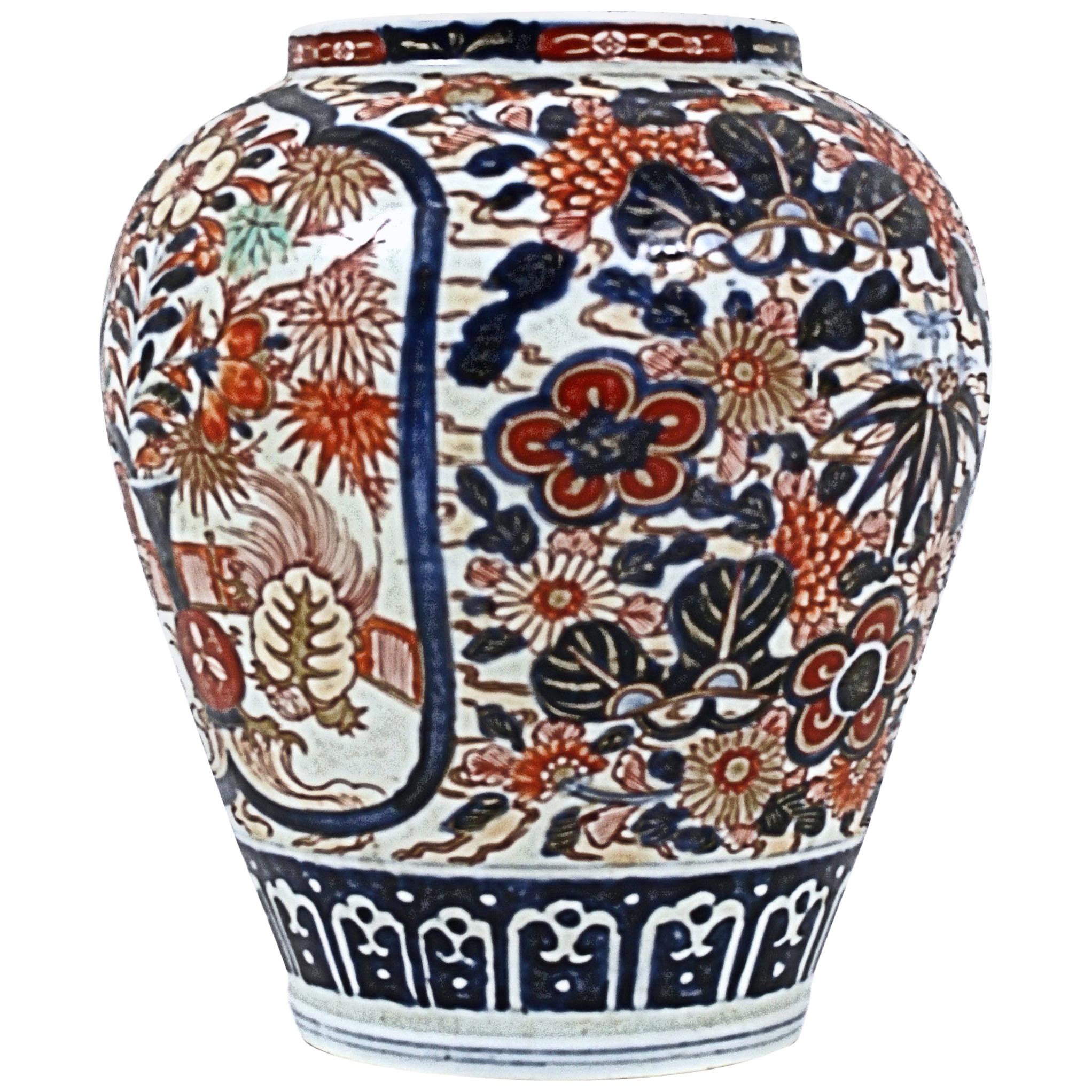 Early 19th Century Japanese Imari Pottery Jar