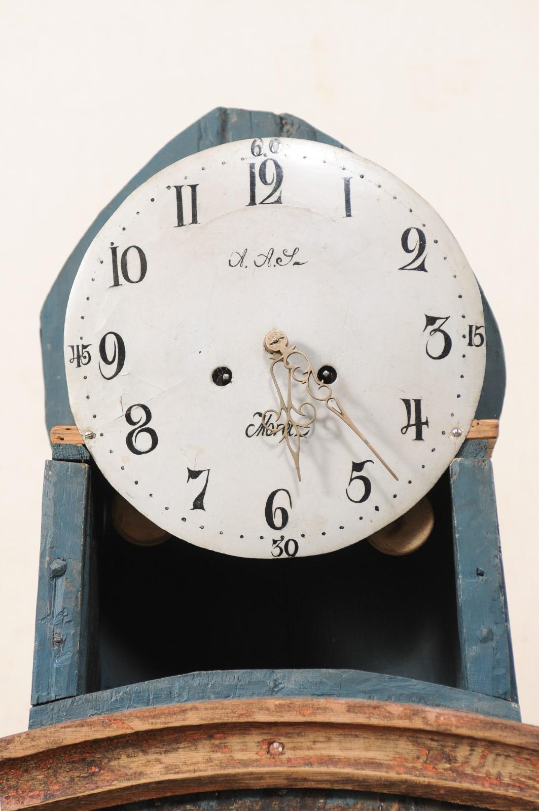 Horloge de grand-père suédoise du début du XIXe siècle du Nord avec finition sarcelle grattée en vente 2