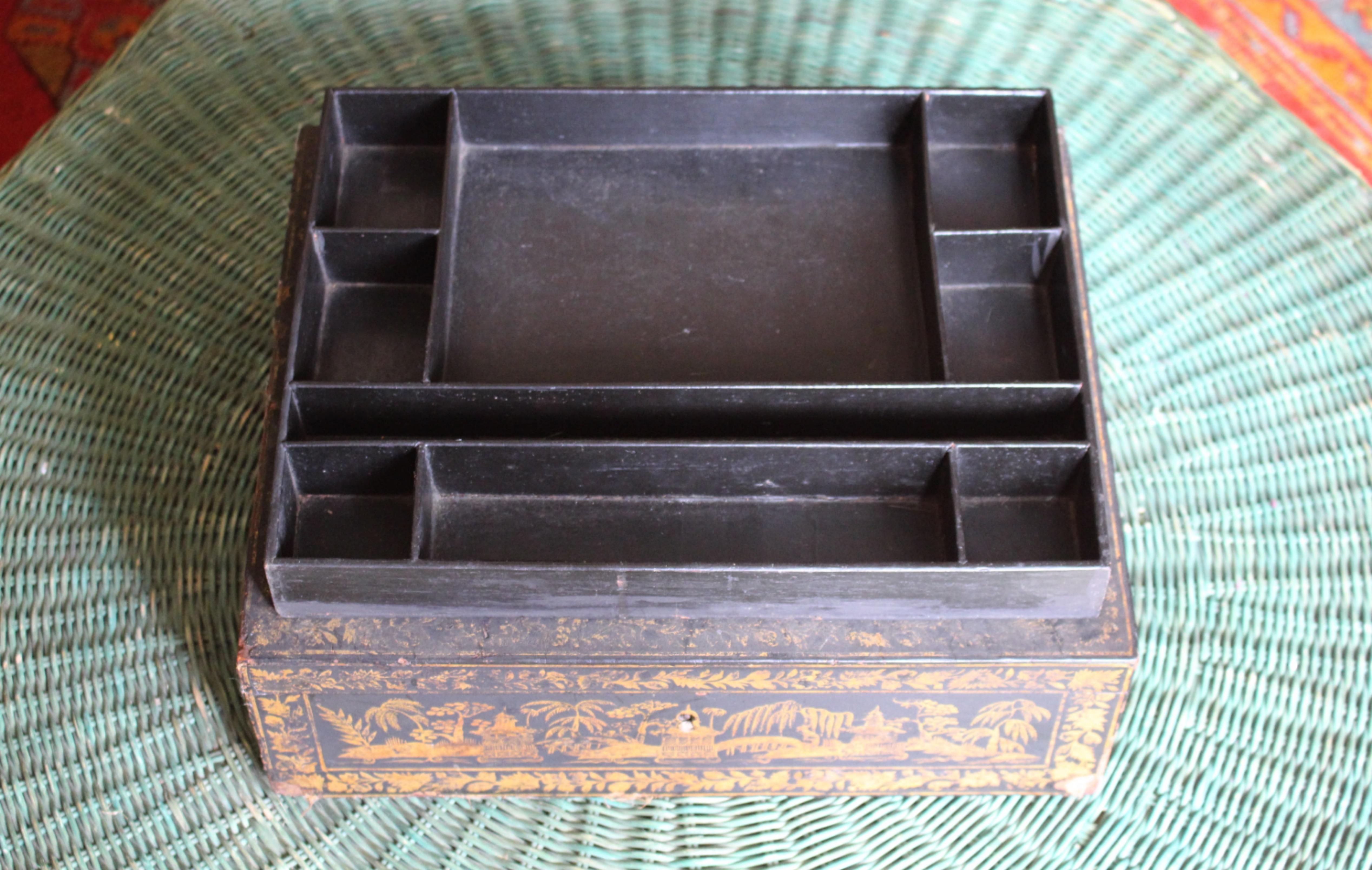 Early 19th C Regency Period Chinoiserie Lacquared Jewellery Box Country House im Angebot 10