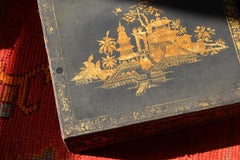 Frühes 19. Jahrhundert Regency Periode Chinoiserie Lacquared Jewellery Box Landhaus